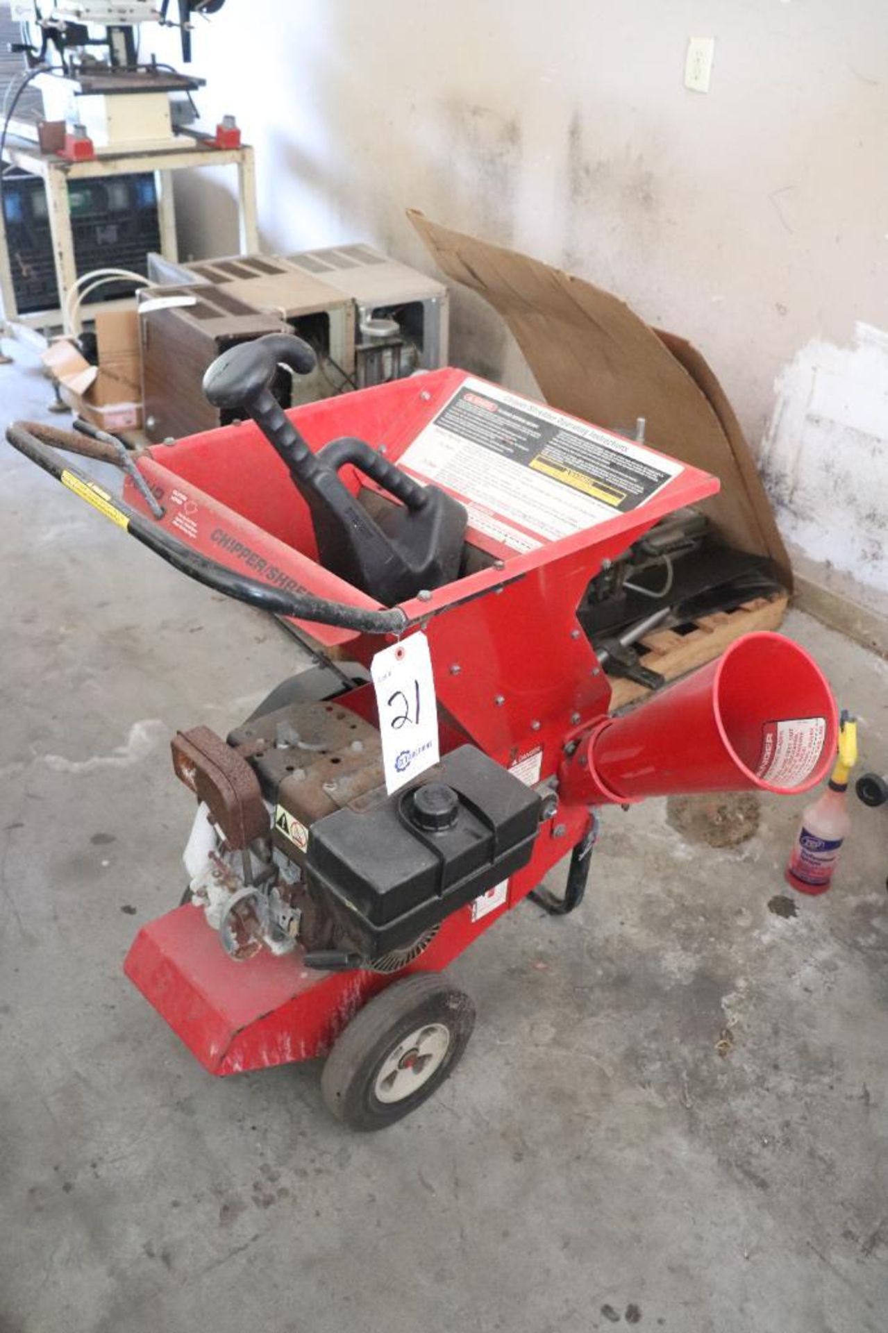 10 HP Troy Built wood chipper