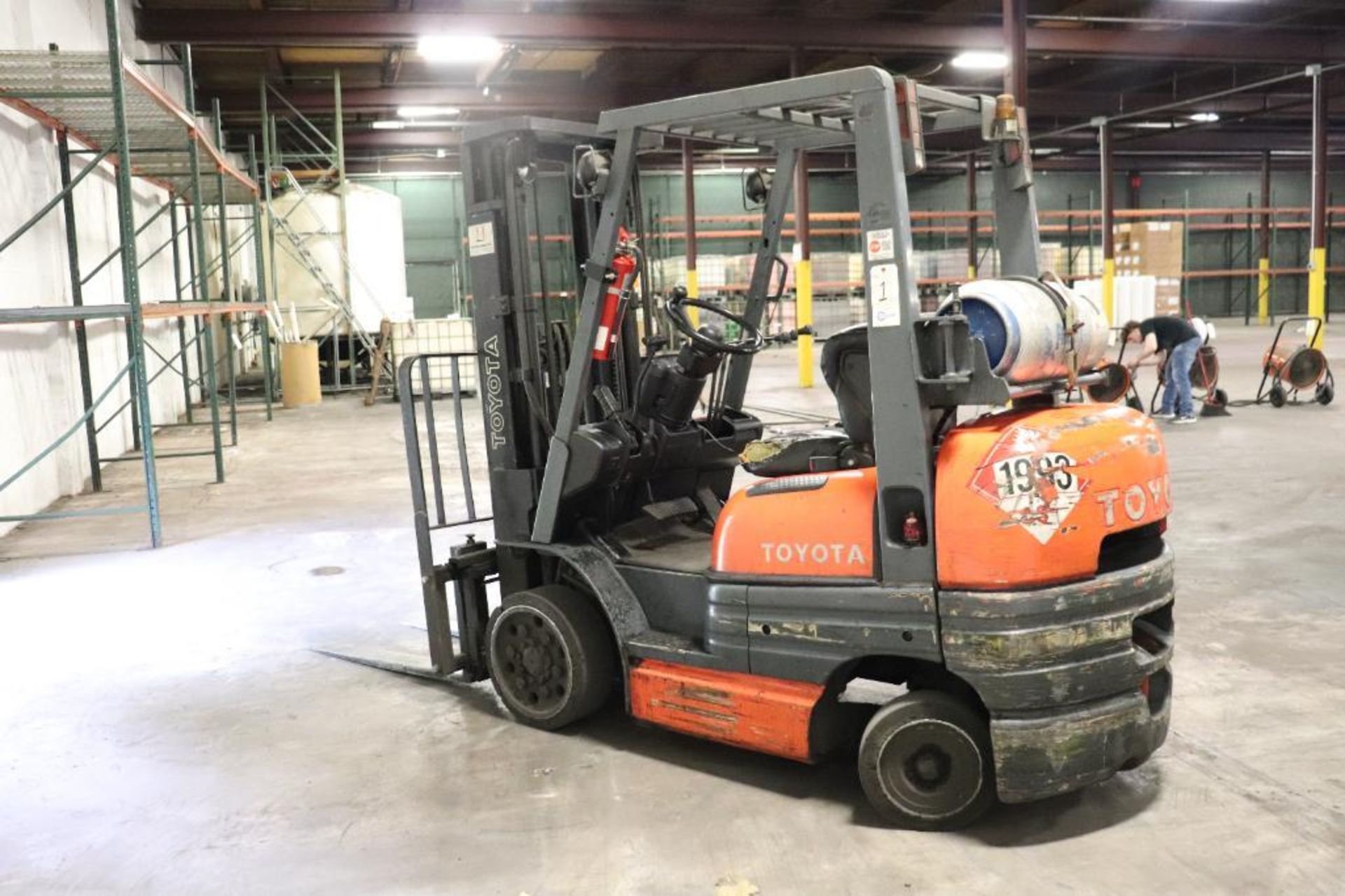 Toyota 42-6FGCU25 5K Propane forklift. - Image 5 of 13