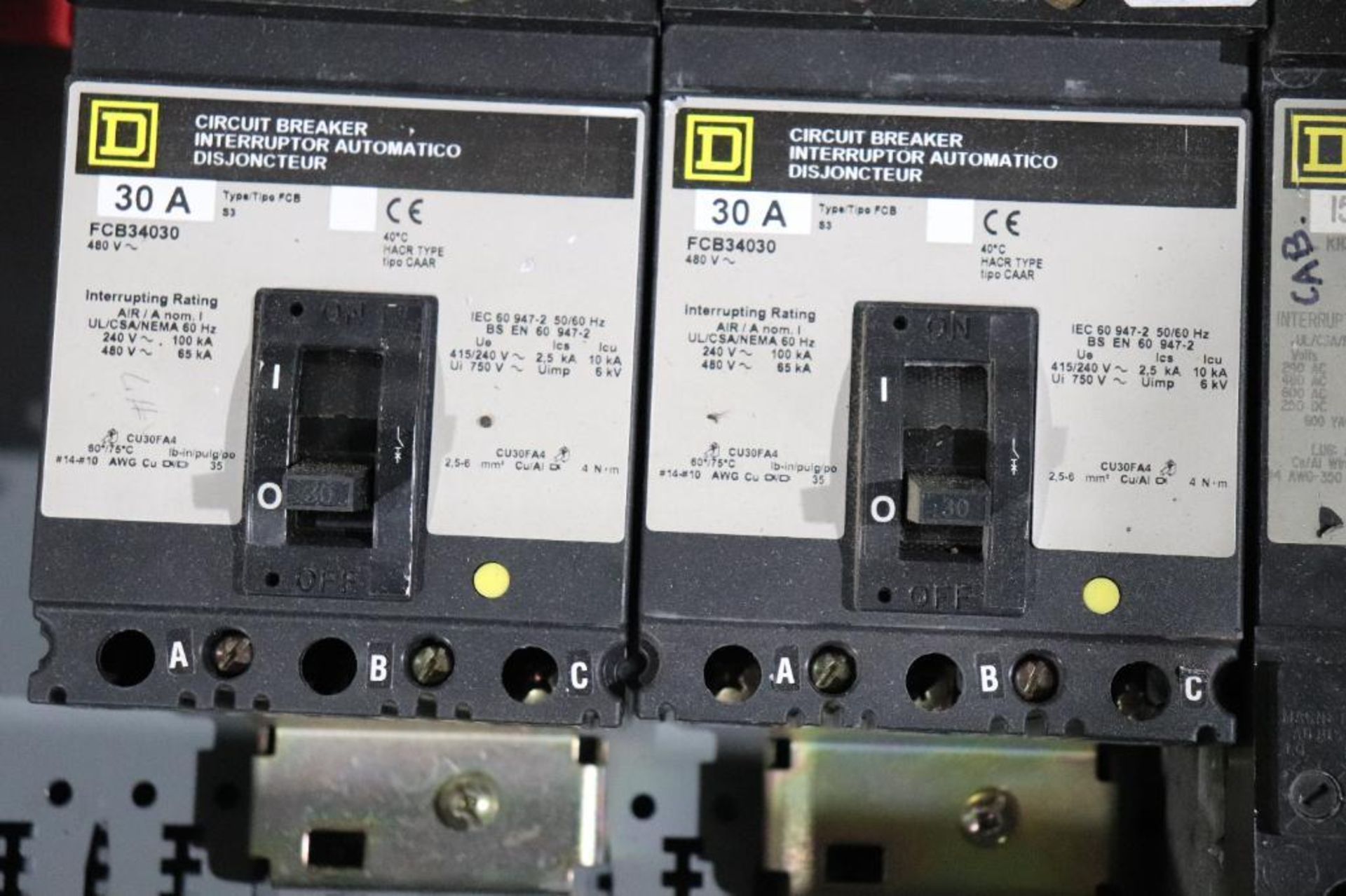 Square D 400 amp 480V panel w/ breakers - Image 7 of 13