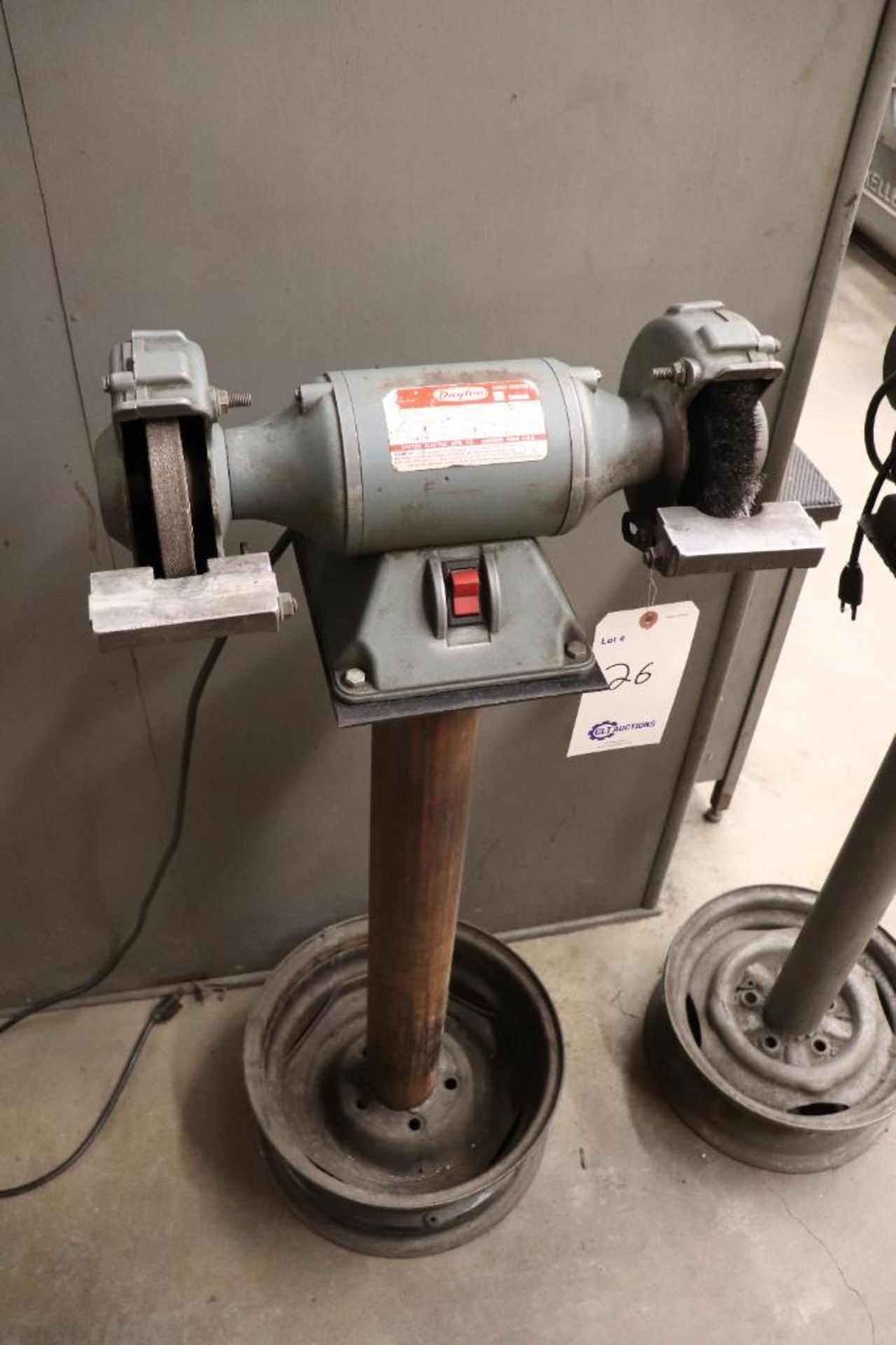 Rim mounted pedestal grinder