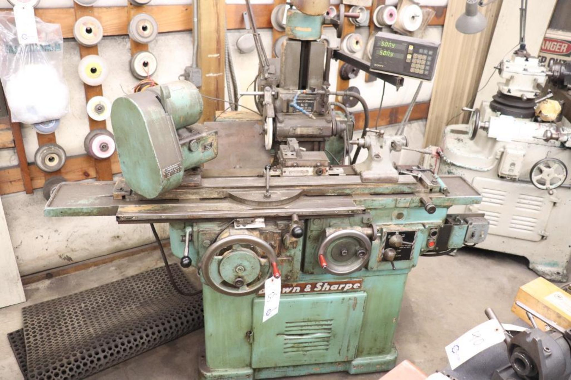 Brown & Sharpe No.13 Universal & Tool Grinding machine