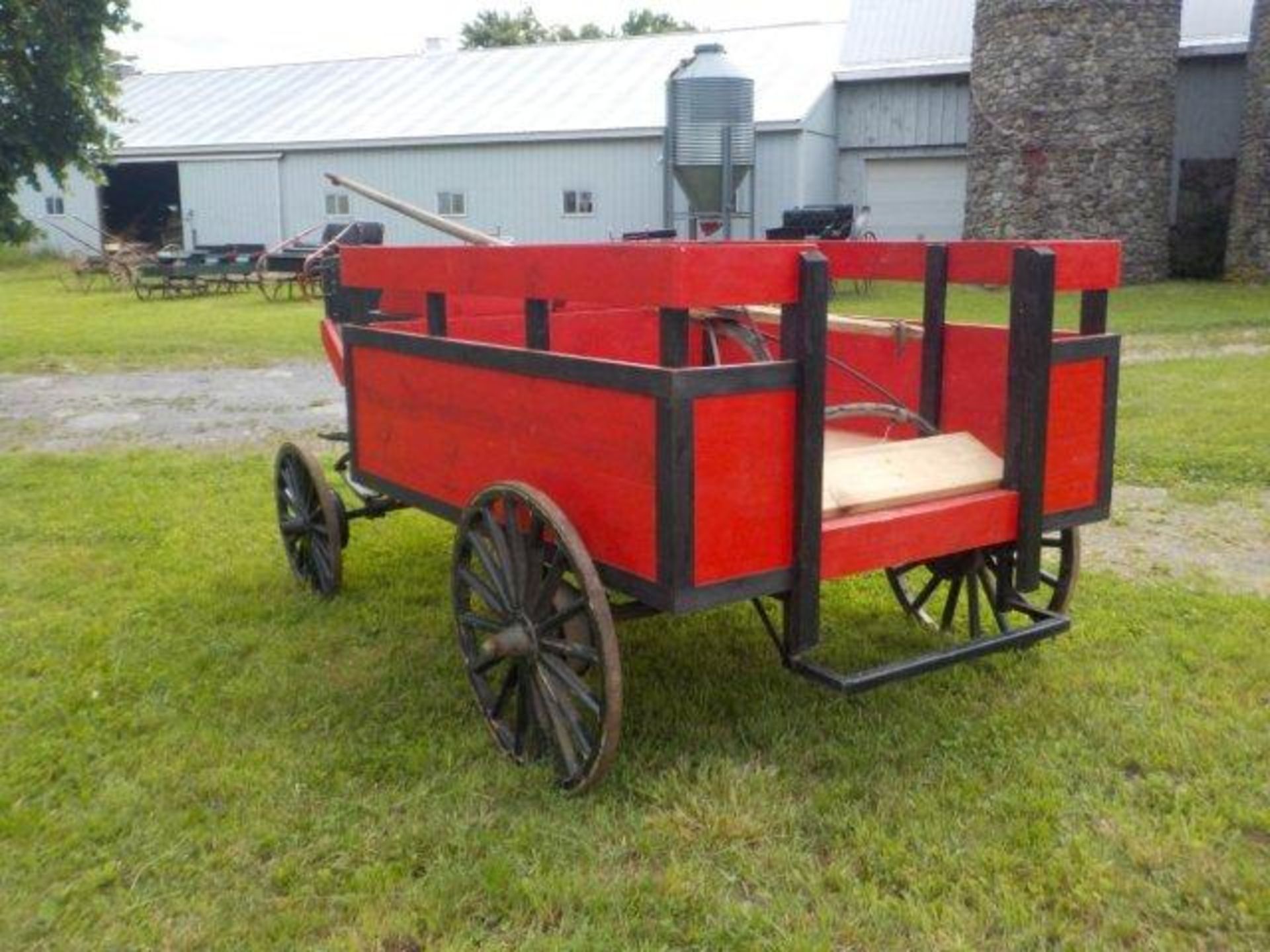 WAGON, RED - Image 2 of 5