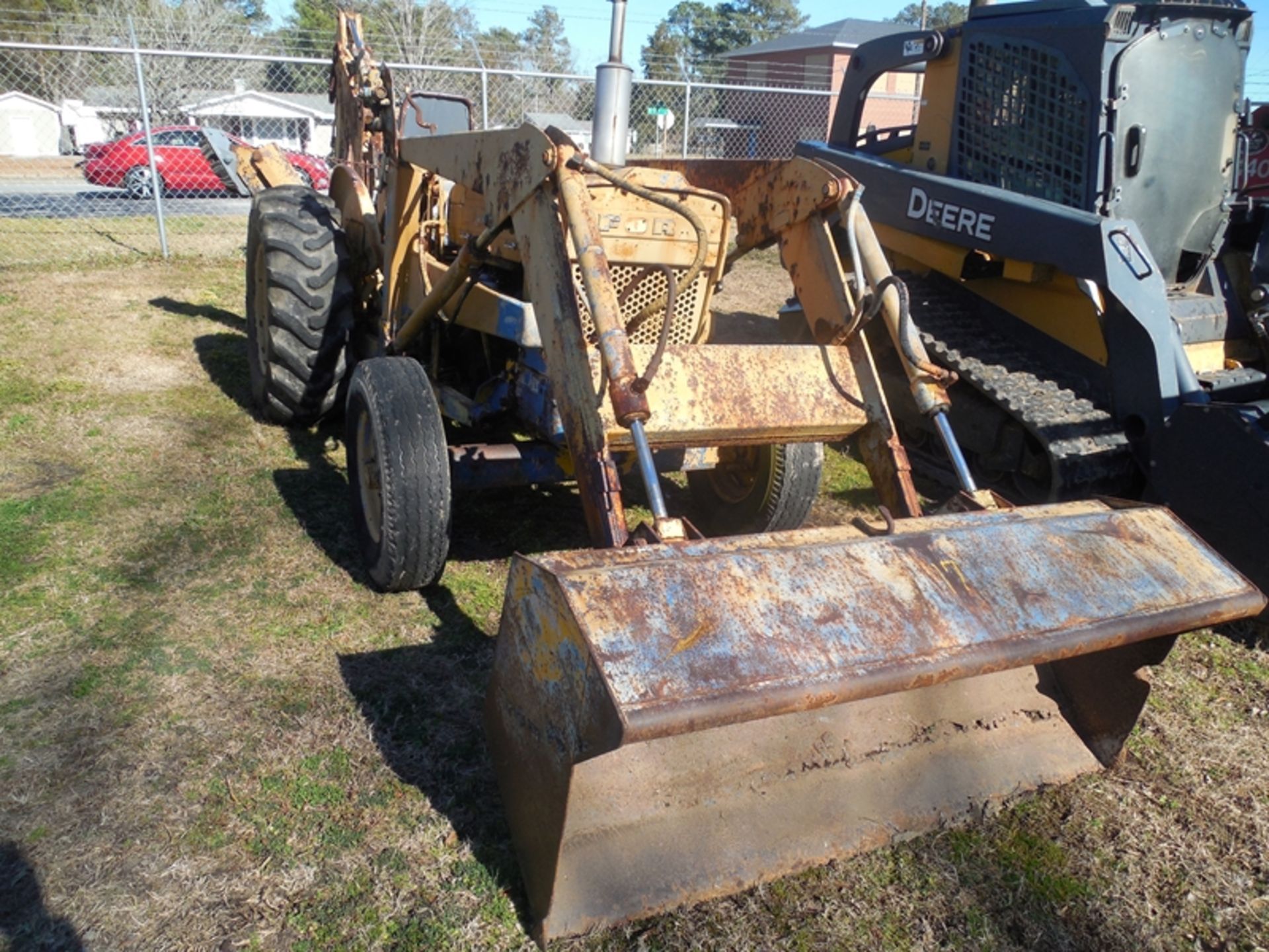 FORD 3500 backhoe/loader - Image 2 of 4