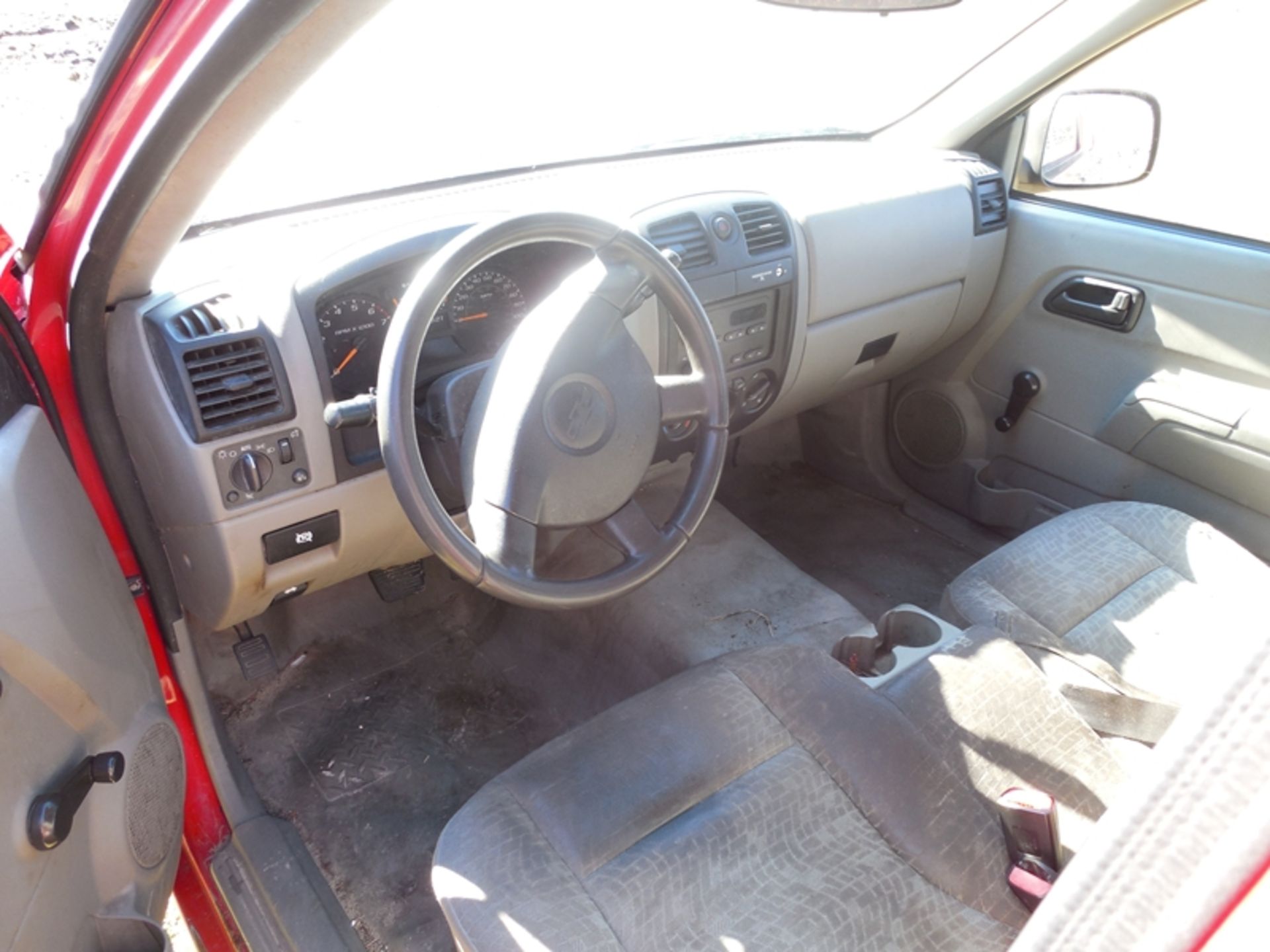 2004 CHEVROLET Colorado pickup - X-cab - 186.100 miles VIN #1GCCS196748140798 - Image 5 of 5