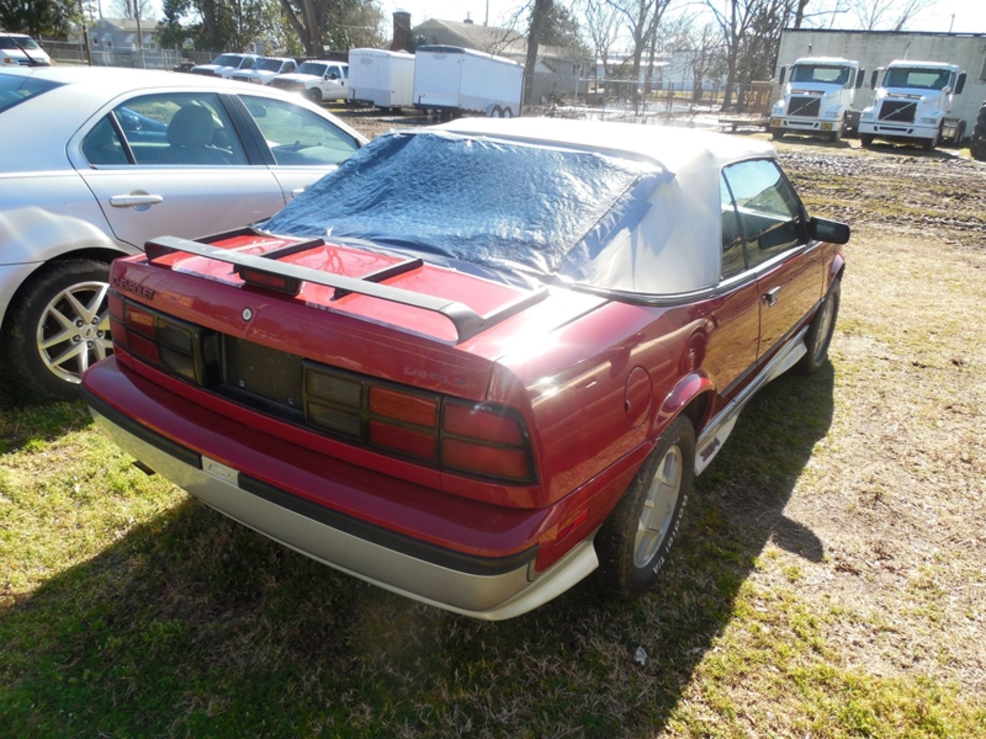 1989 CHEVROLET Cavalier Z24 convertible - 81,992 miles showing rear window in convertible bad - - Image 3 of 5