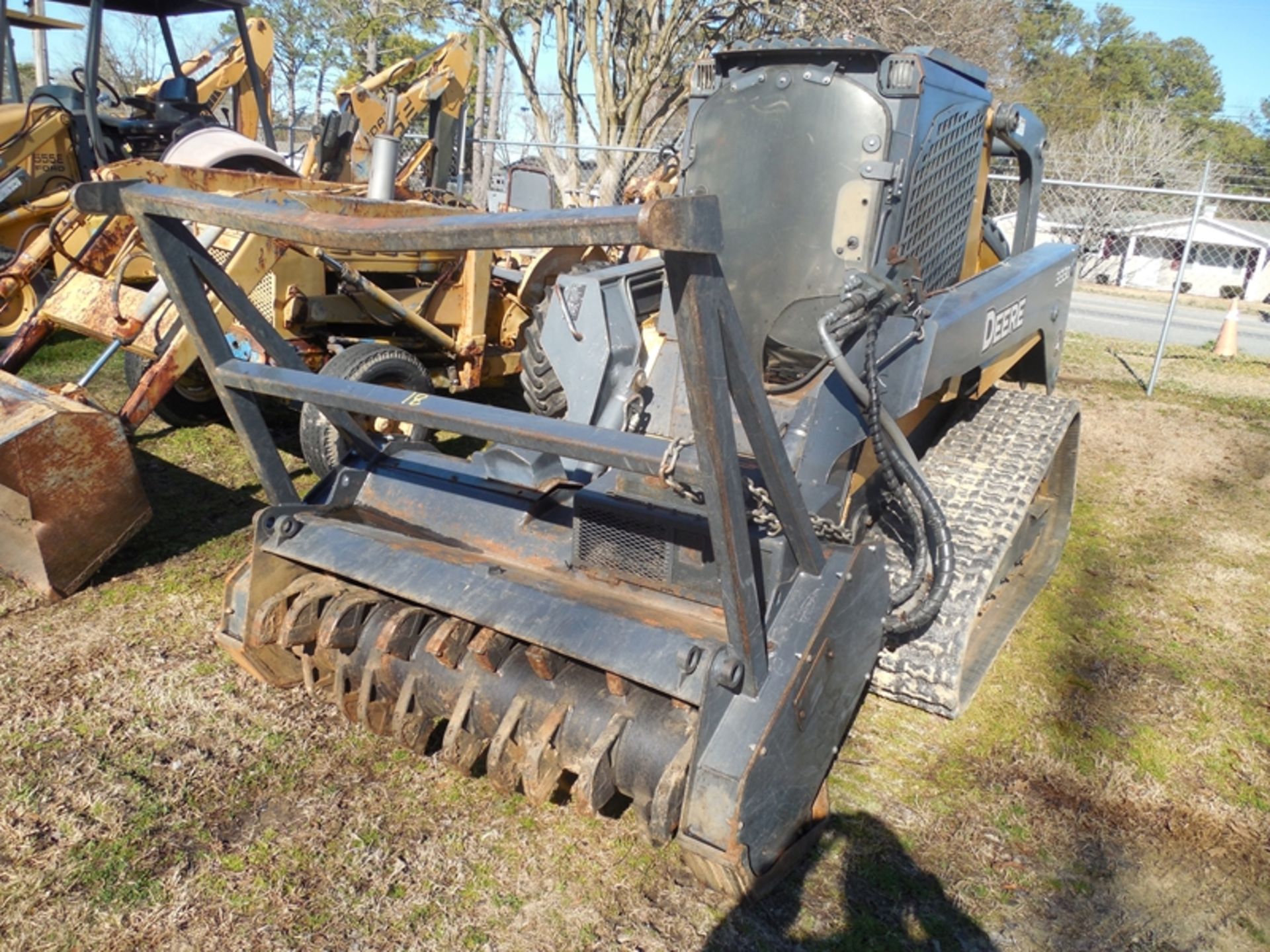 DEERE 333D rubber track skid steer, cab, rear winch, with mulching head,  2388 hrs vin#