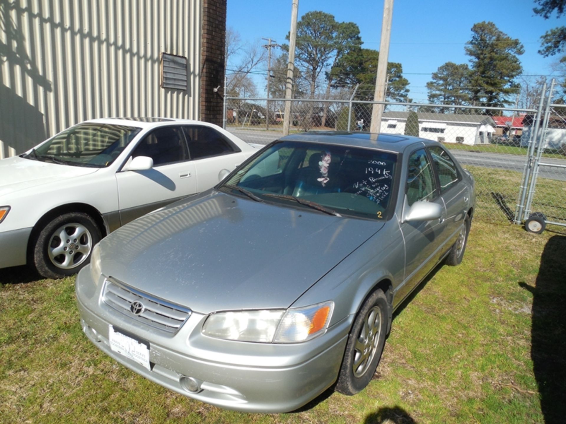 2000 TOYOTA Camry - 194,036 miles - #JT2BG28K7Y0400051