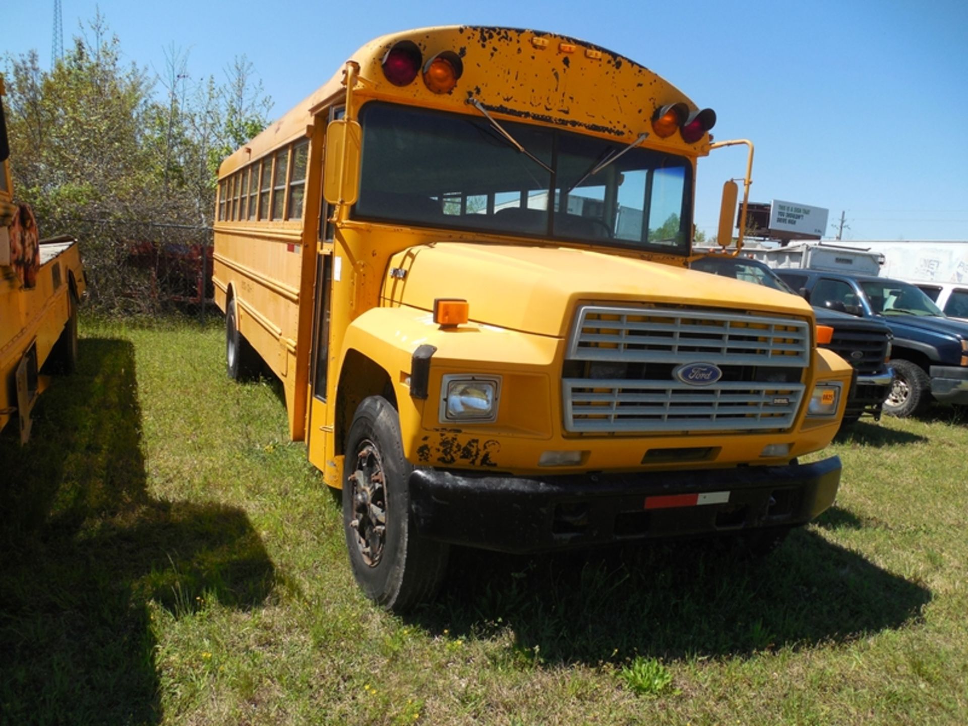 1987 Ford school bus dsl auto vin# 1FDWJ74N3HVA06150 - Image 2 of 5