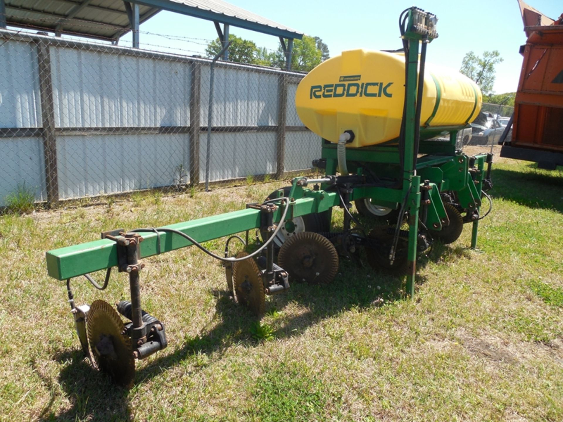 Reddick 8 row Liquid Fert Applicator w/ John Blue Pump - Image 2 of 4