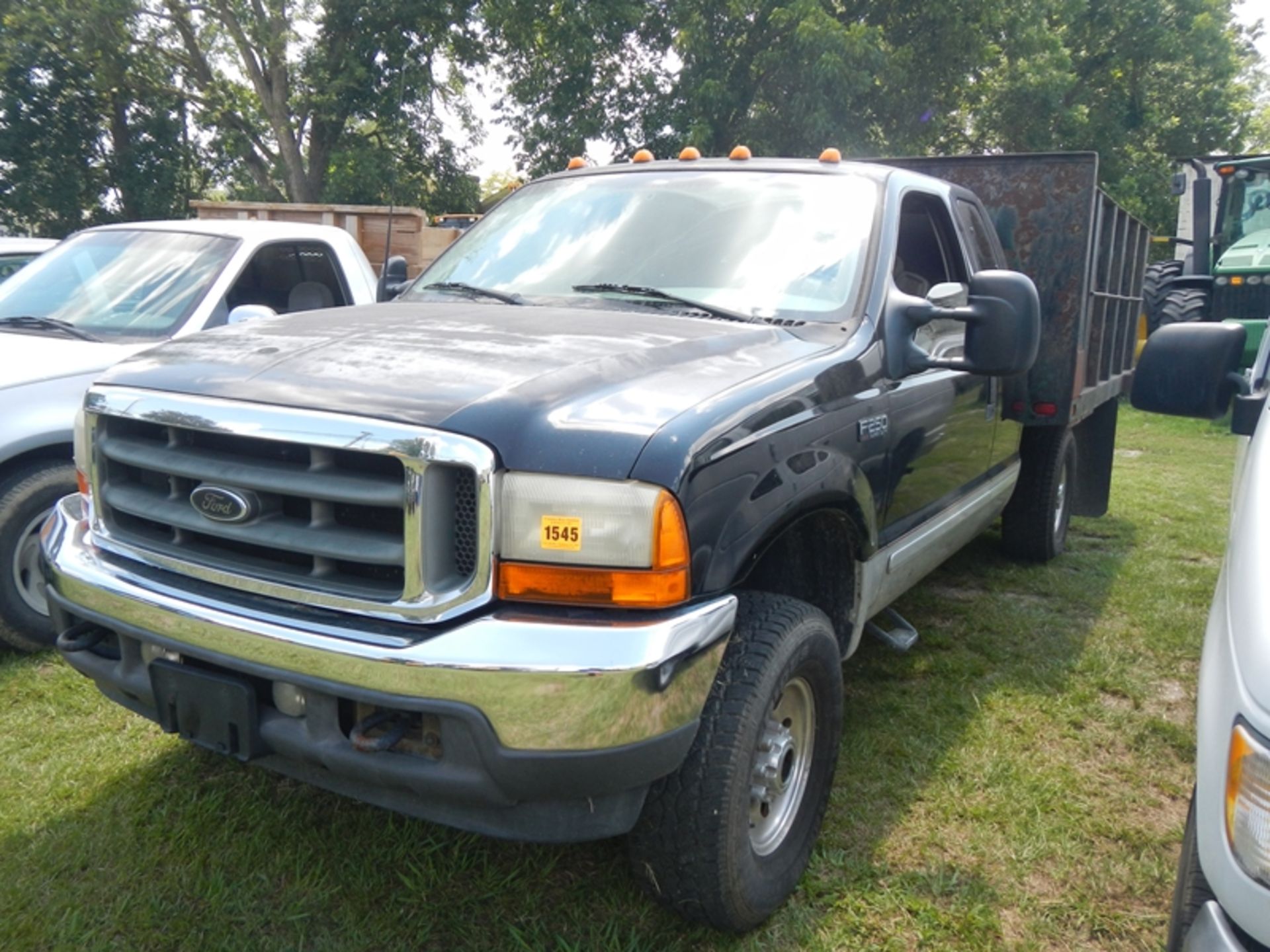 2001 FORD F250 Xcab, gas, with 10ft electric dump, vin 1FTNX21LX1EB16803