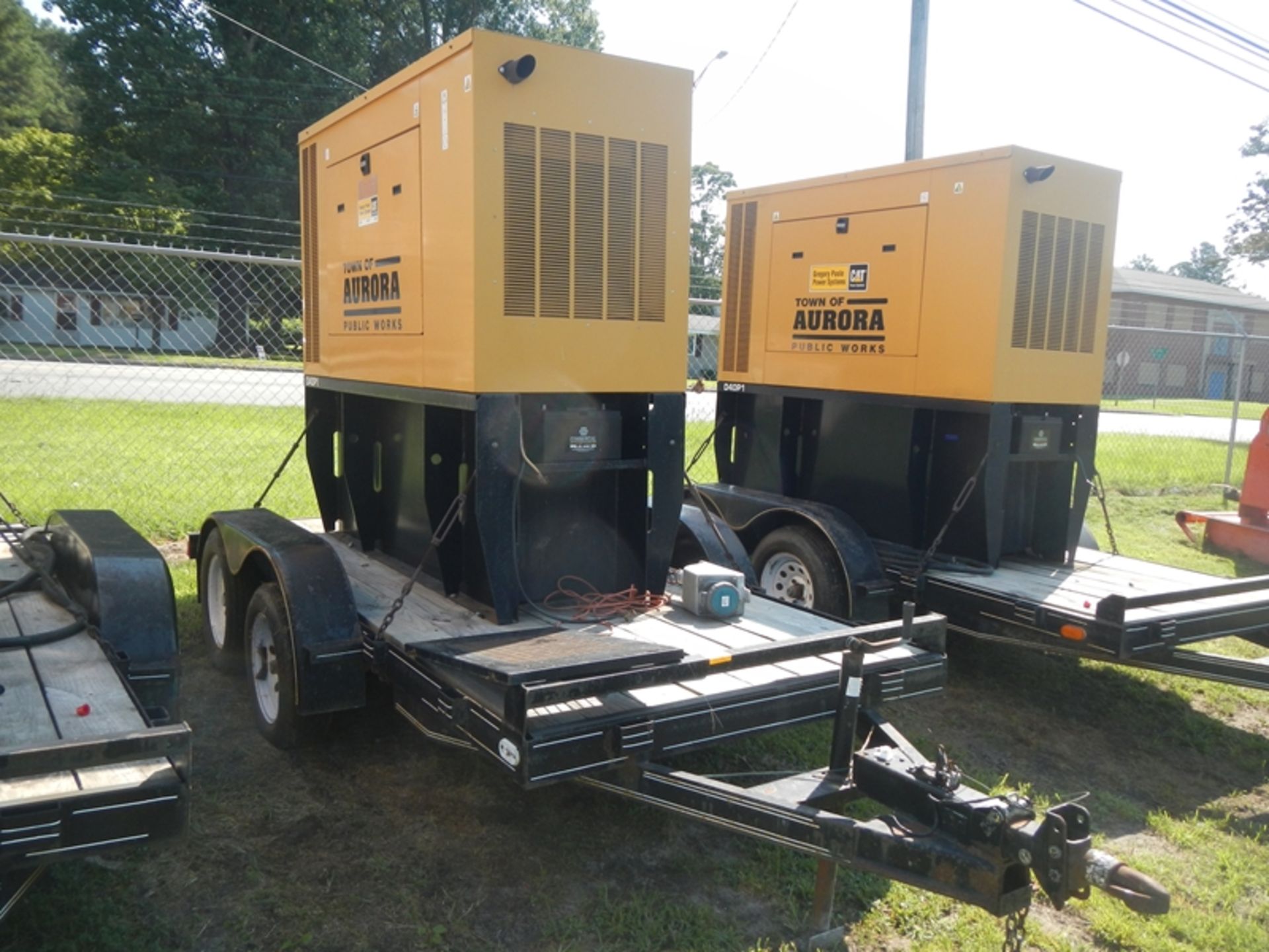 CAT D40P1 40KW diesel generator on trailer 828 hrs - Image 3 of 10