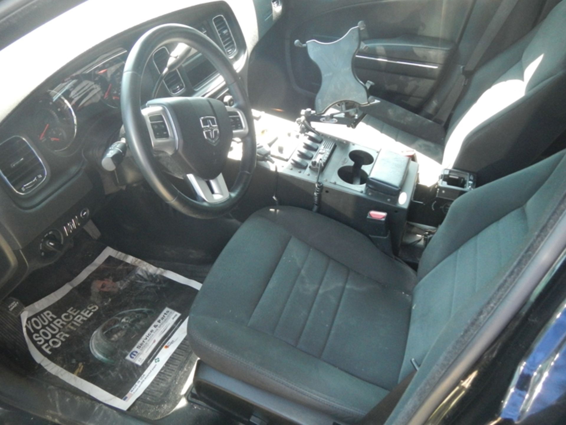 2014 DODGE Charger 5.7L V8, (retired police cruiser) VIN 2C3CDXAT6EH366880, 27,821 miles - Image 5 of 6