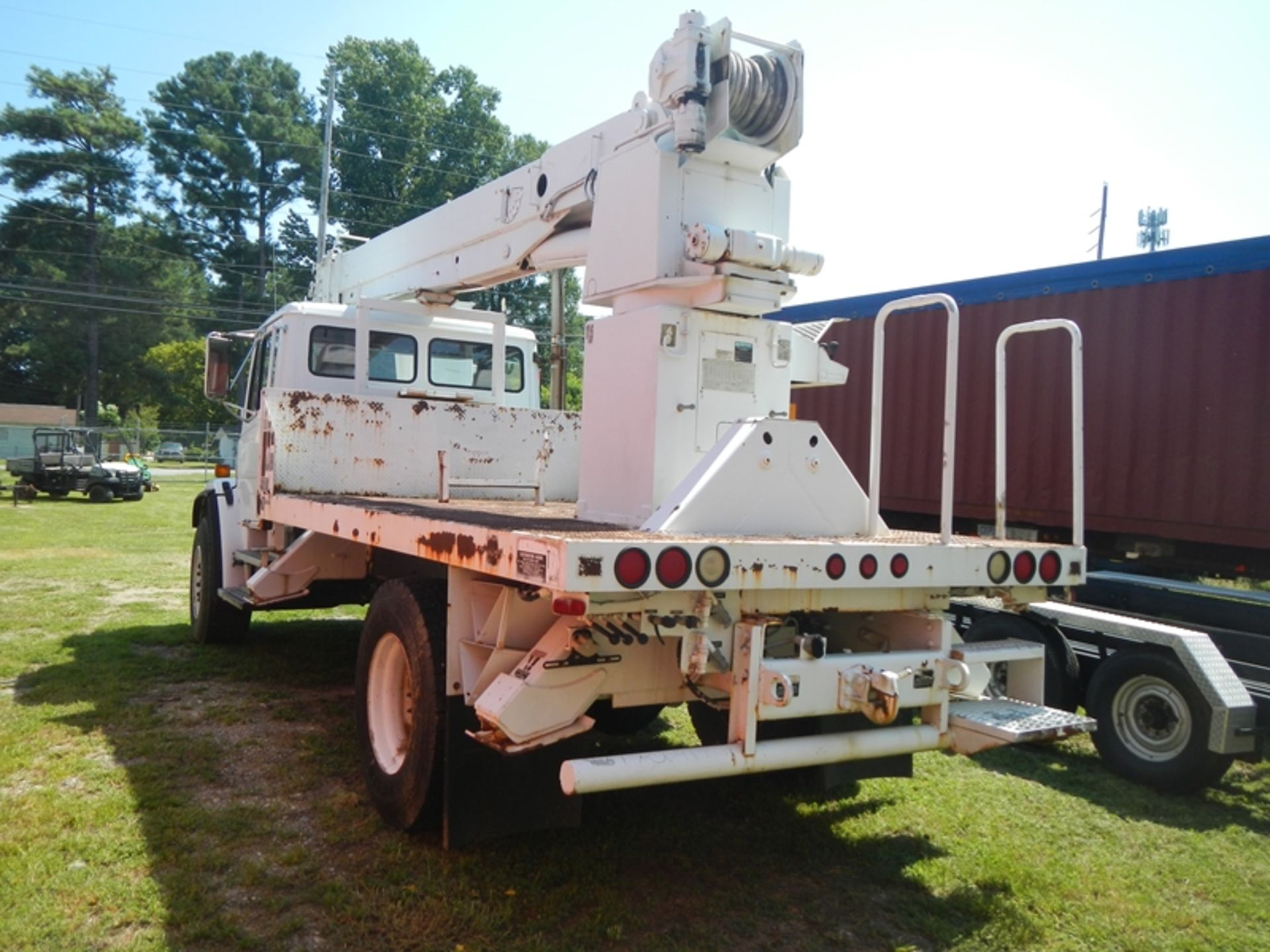 2000 FREIGHTLINER FL80 bucket truck, CAT, 7-speed, - Image 4 of 6