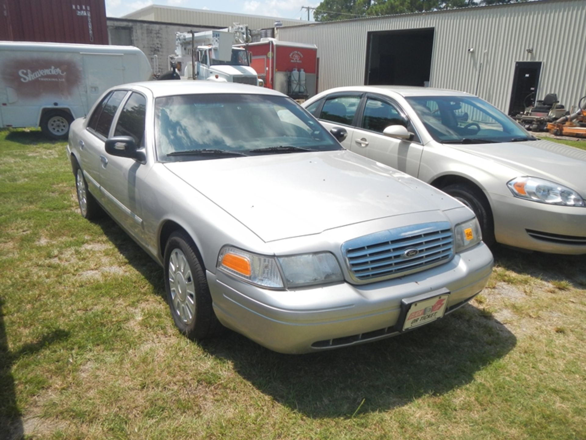 2009 FORD Crown Victoria (retired police cruiser) VIN 2FAHP71V59X102450 - 80,885 miles - Image 3 of 7