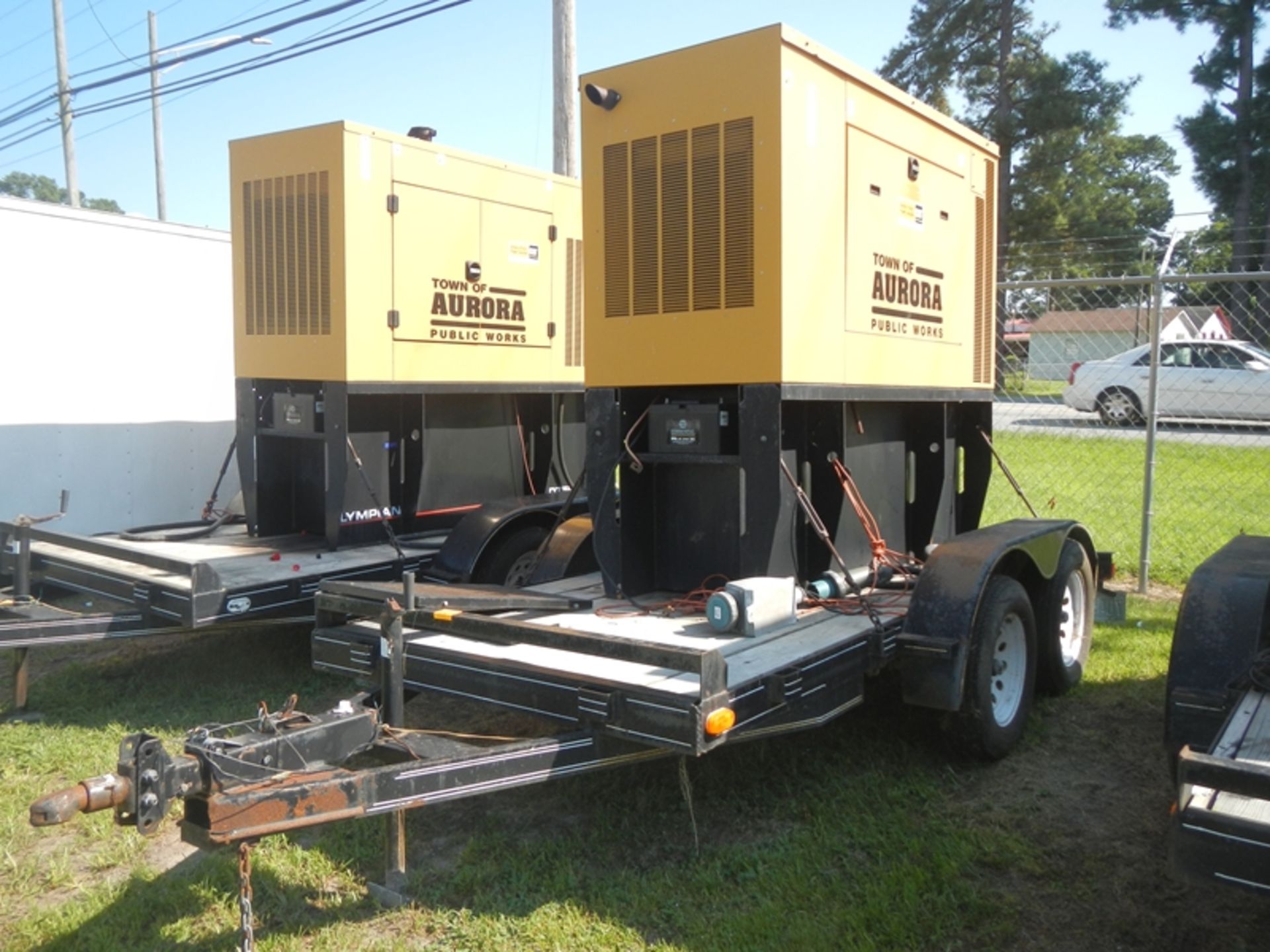 CAT D40P1 40KW diesel generator on trailer 828 hrs - Image 2 of 10