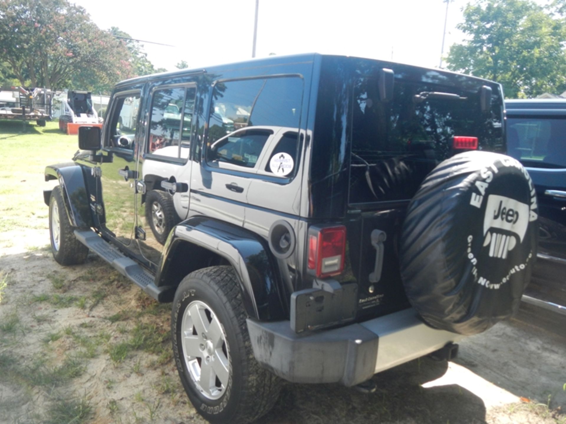 2012 JEEP Wrangler 4-door Unlimited Sahara 4x4, VIN 1C4HJWEG6CL172285 - 62,203 miles - Image 4 of 9