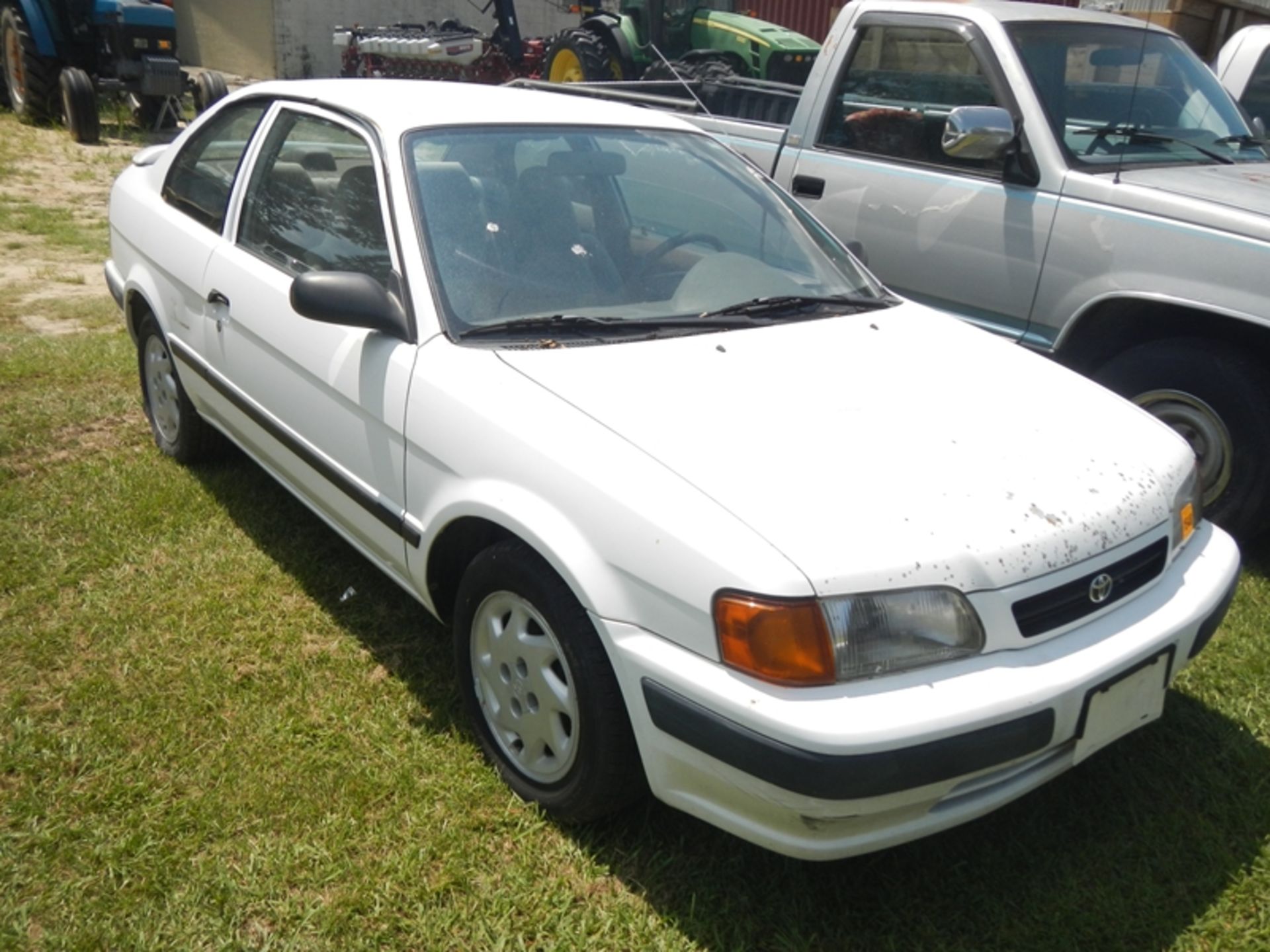 1997 TOYOTA Tercel, manual 5-speed trans. VIN JT2AC52L0V0273102 - 44,377 miles - Image 2 of 6