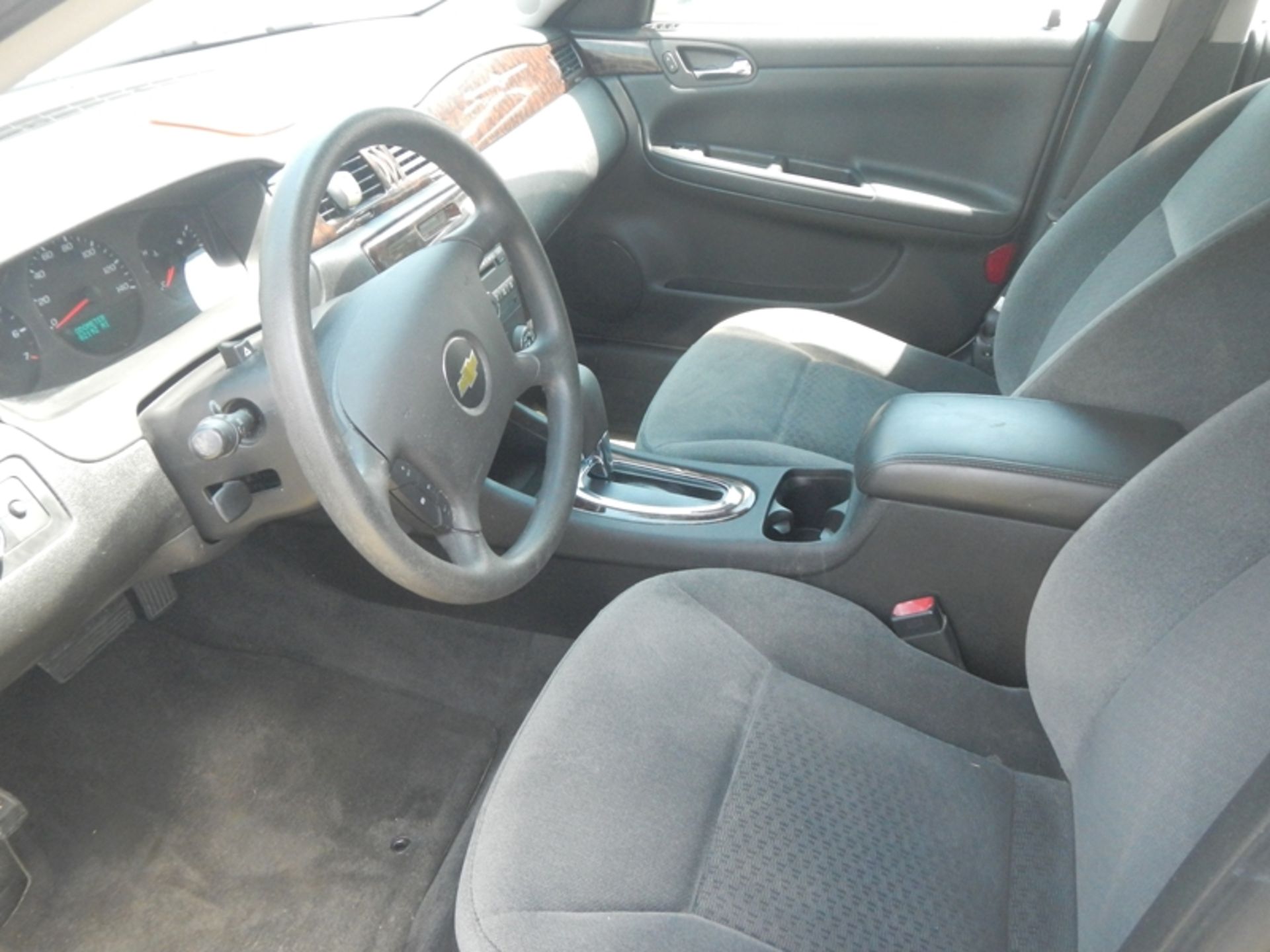 2012 Chevrolet Impala 82,192 miles vin# 2G1WF5E32C1163453 - Image 5 of 6