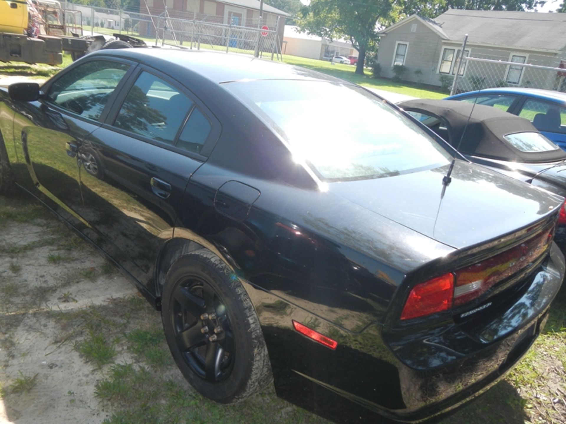 2014 DODGE Charger 5.7L V8, (retired police cruiser) VIN 2C3CDXAT6EH366880, 27,821 miles - Image 4 of 6