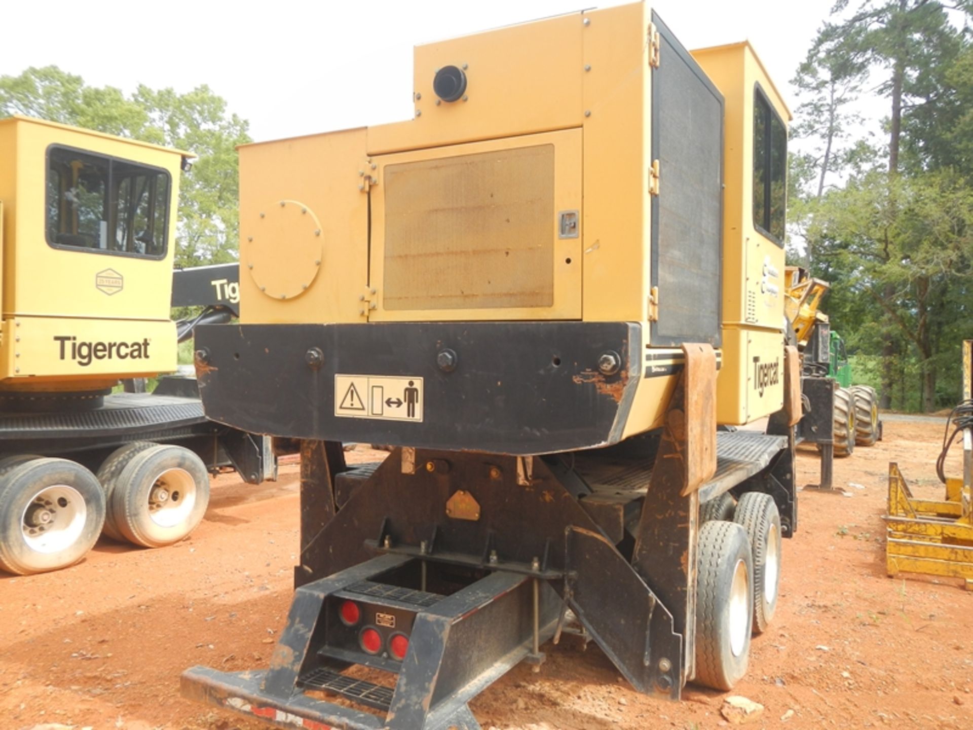 2013 Tiger Cat 250C loader vin#  2502062 w/ CSI 264 Ulta Delimber & CSI DL 4400 buck saw new - Image 7 of 16