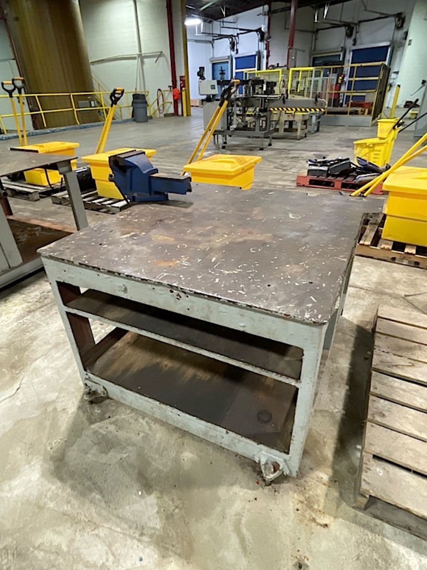 STEEL WORK TABLE WITH VICE
