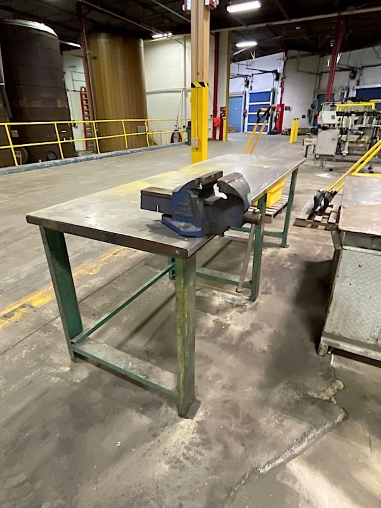 STEEL WORK TABLE WITH VICE