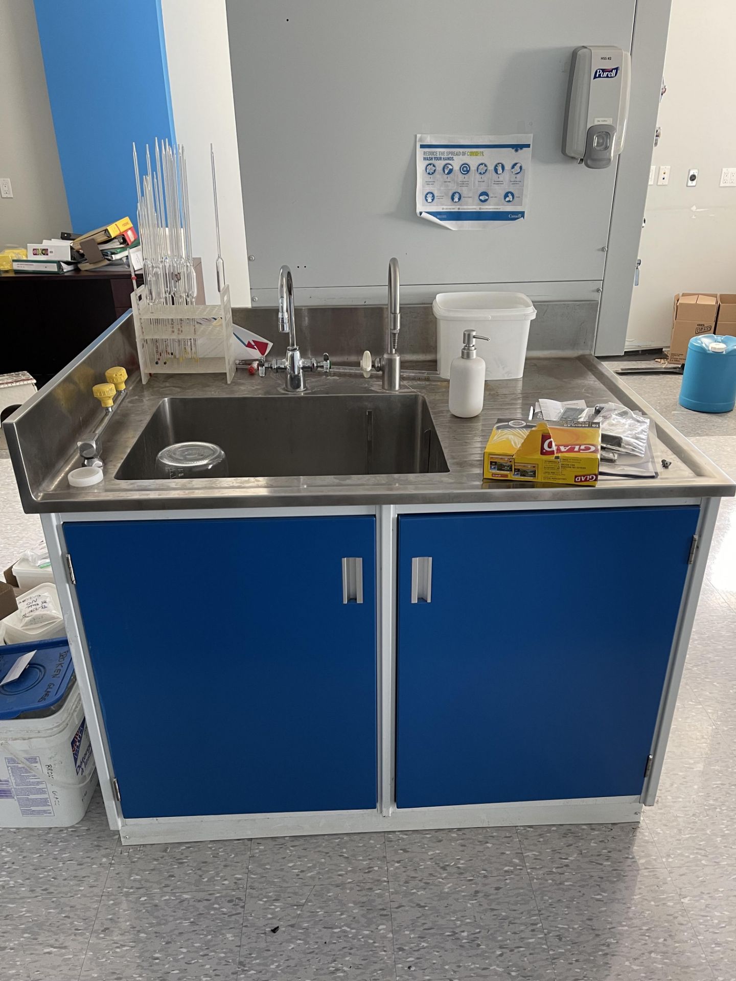 BEDCOLAB SINK UNIT stainless top with steel cupboards