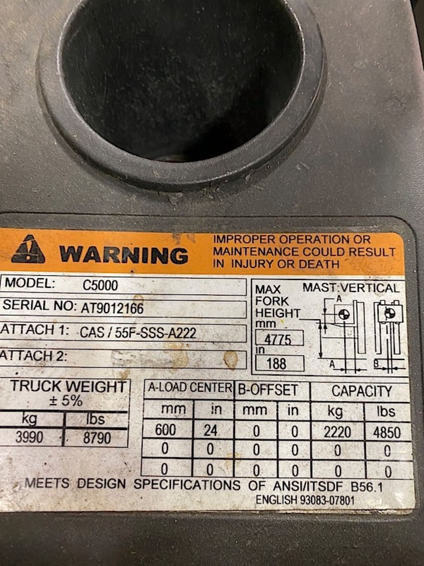 CATERPILLAR (C5000) 5,000 LBS CAP. LPG FORKLIFT - 3 STAGE MAST - Image 3 of 6