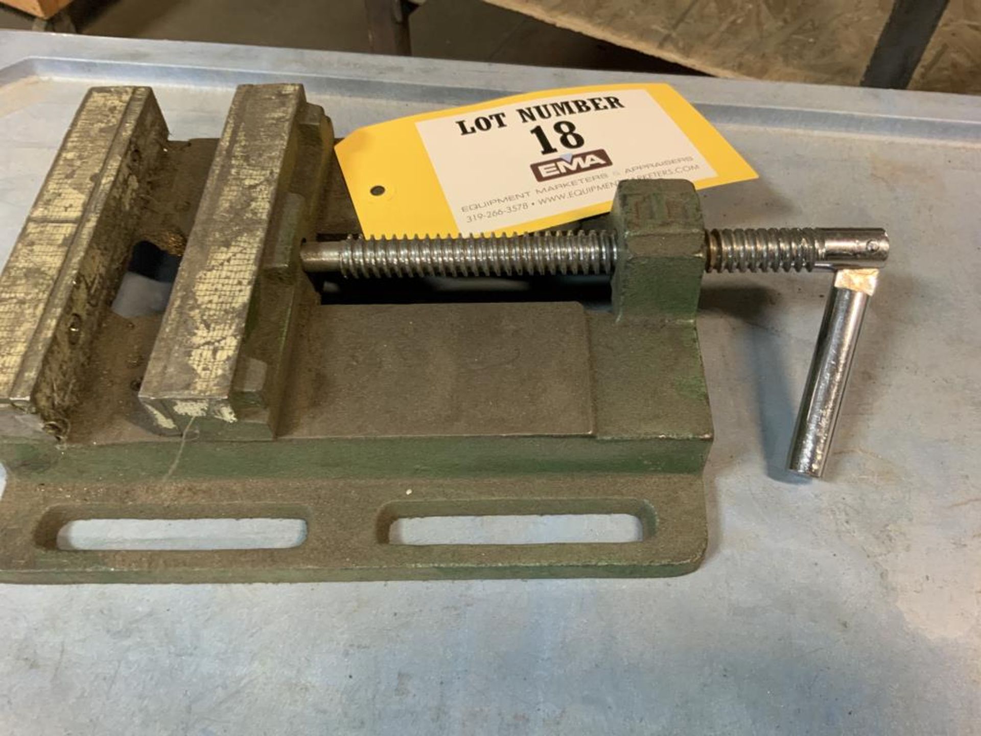 Machine vise