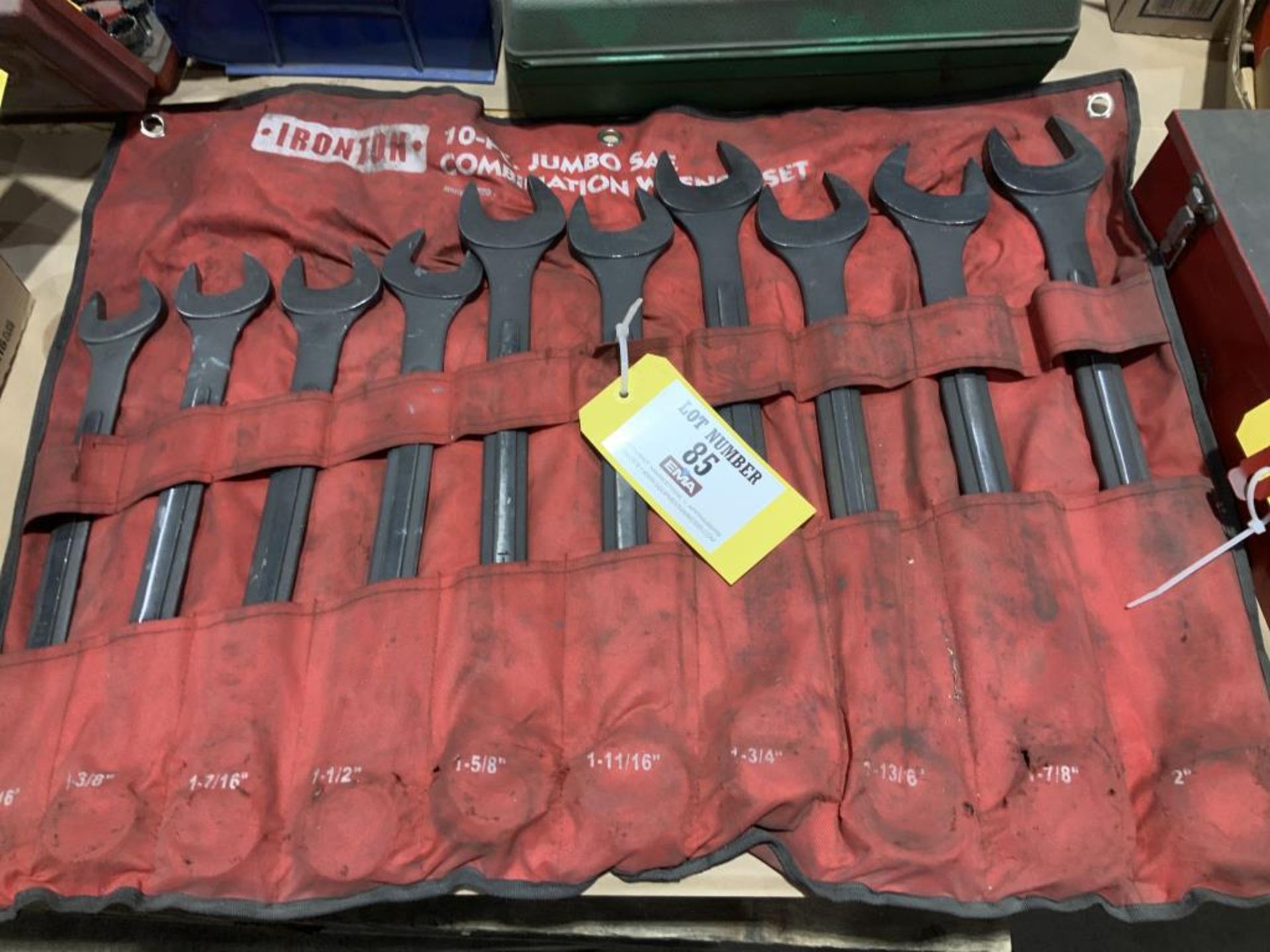 Combination wrench set