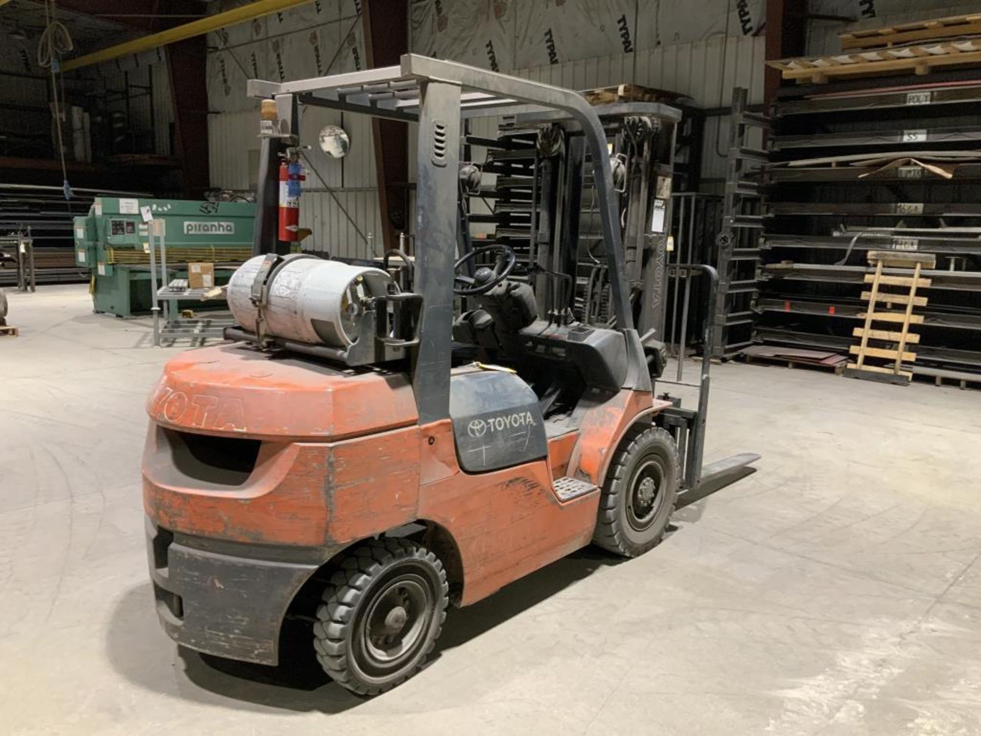 Forklift - Image 4 of 13