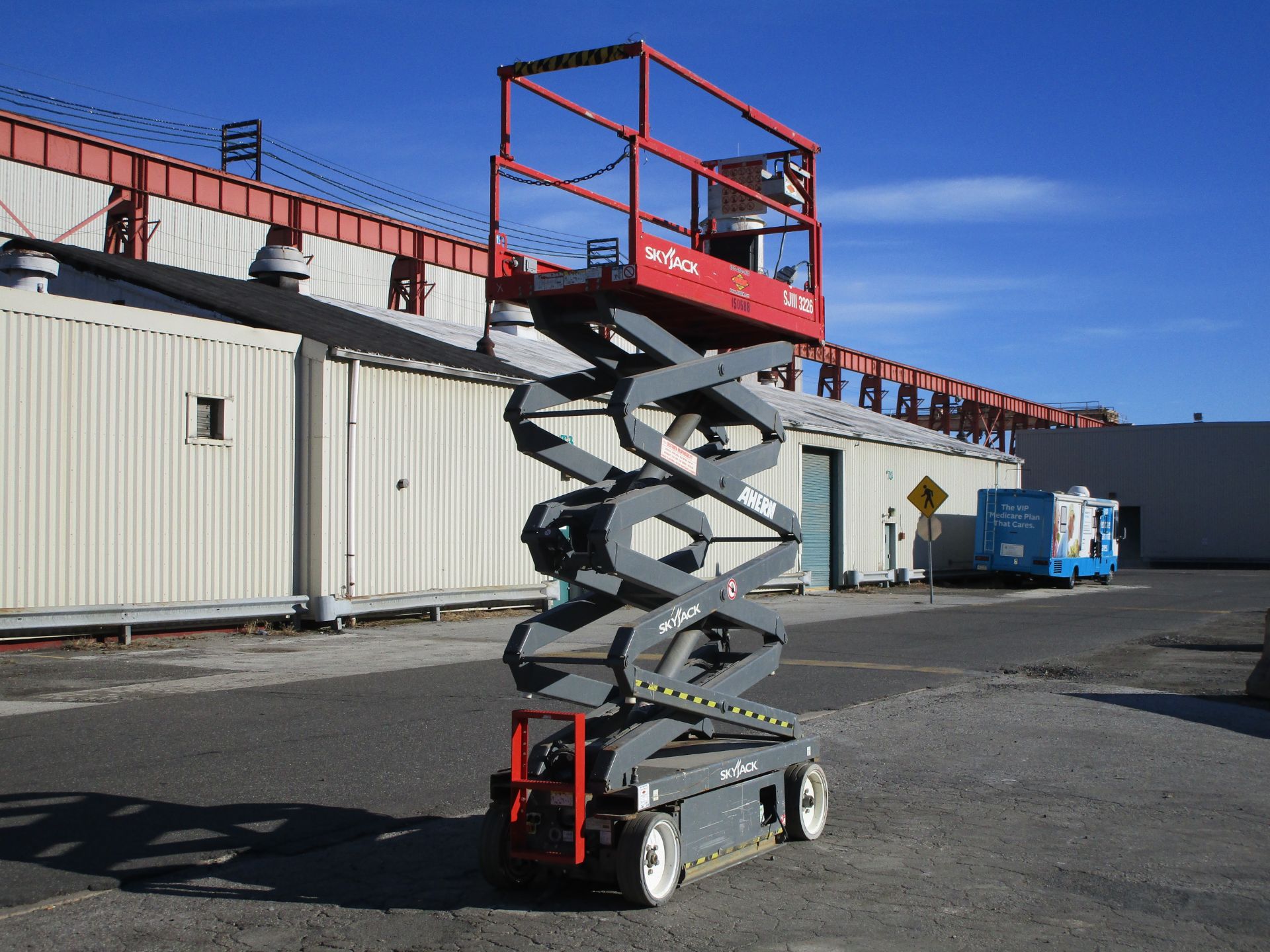 2015 SkyJack SJIII3226 26' Scissor Lift - Image 7 of 20