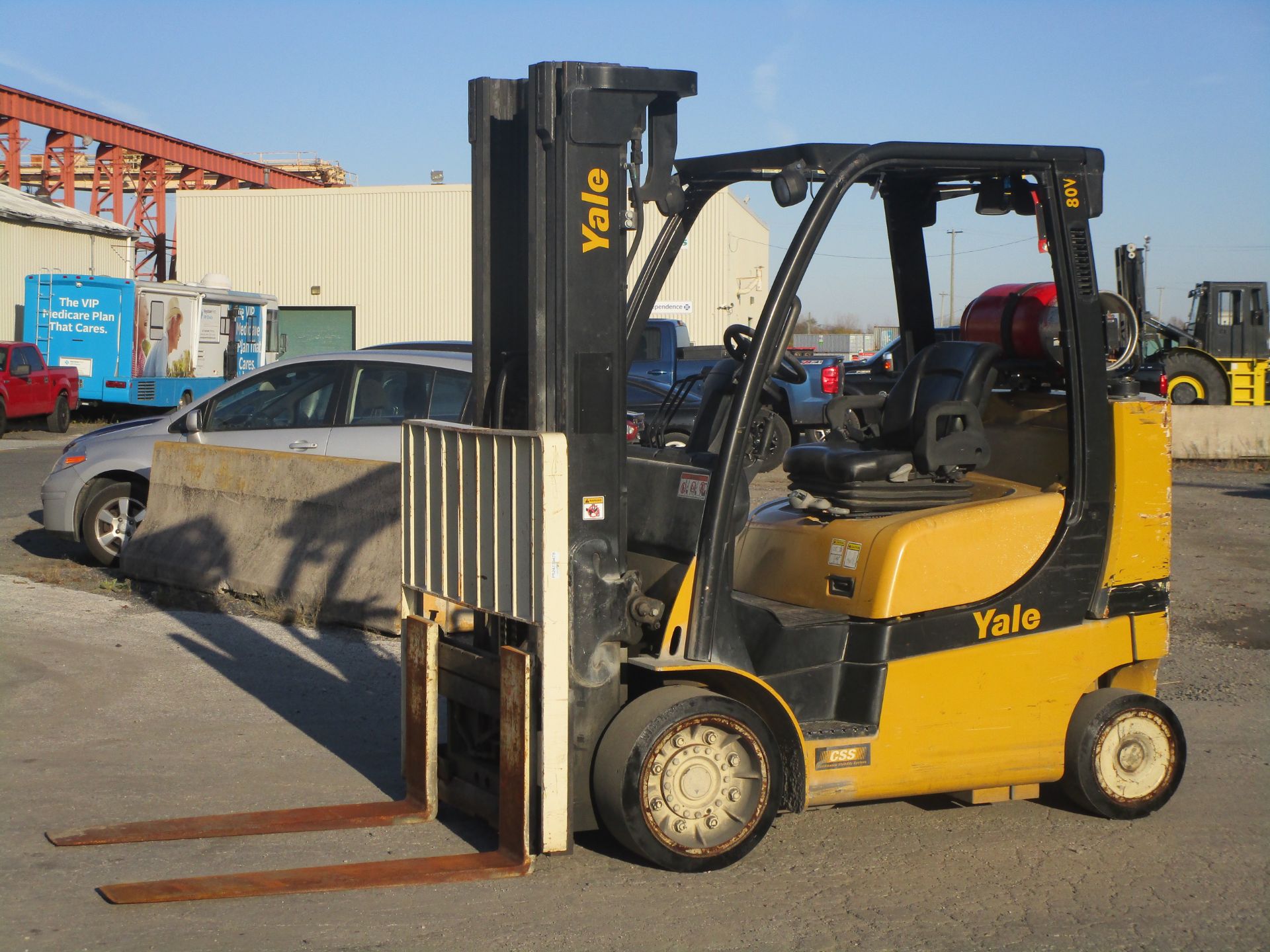 2015 Yale GLC080VX Forklift - Image 3 of 17