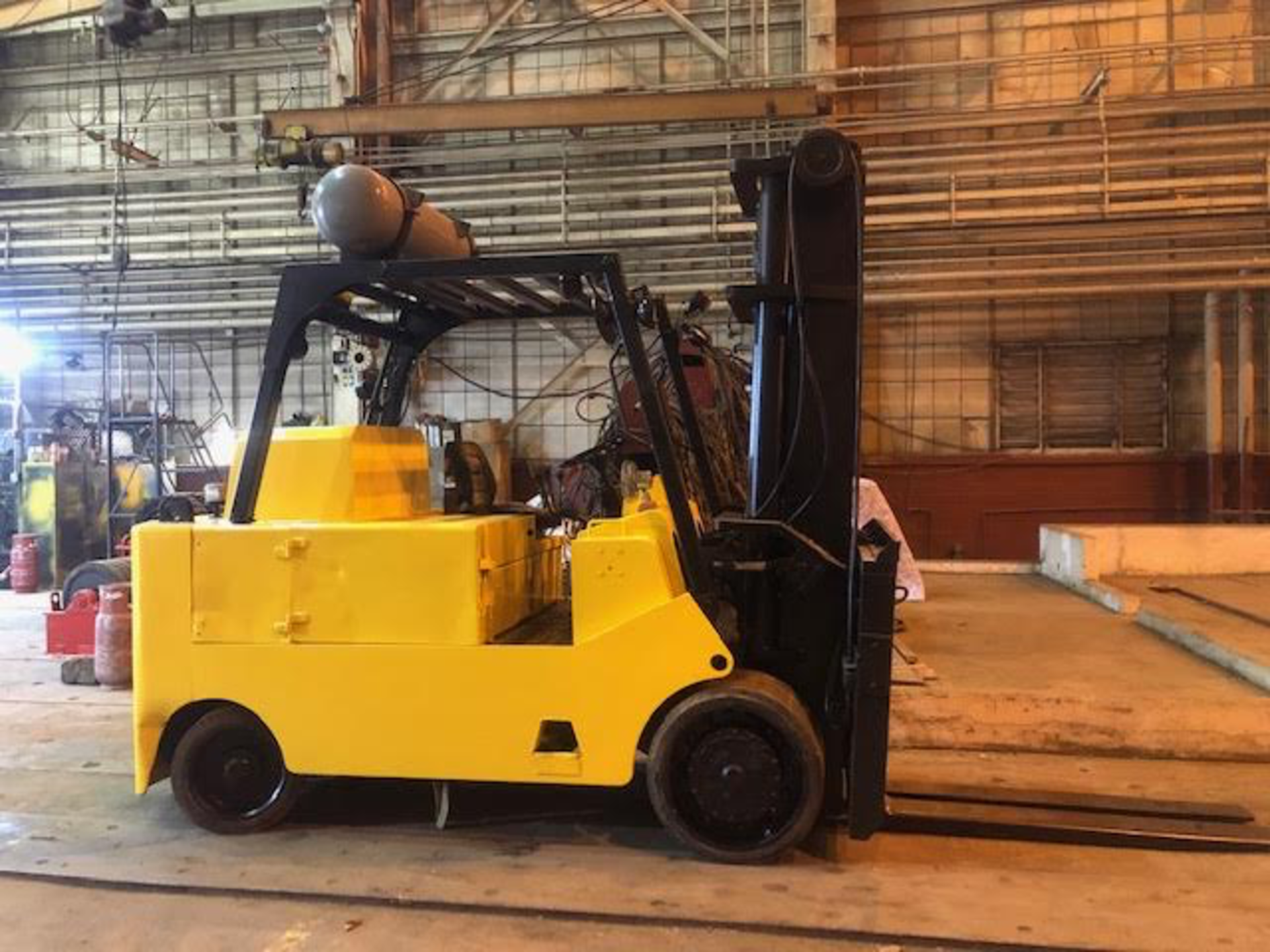 Royal TA220 22,000 lbs Forklift