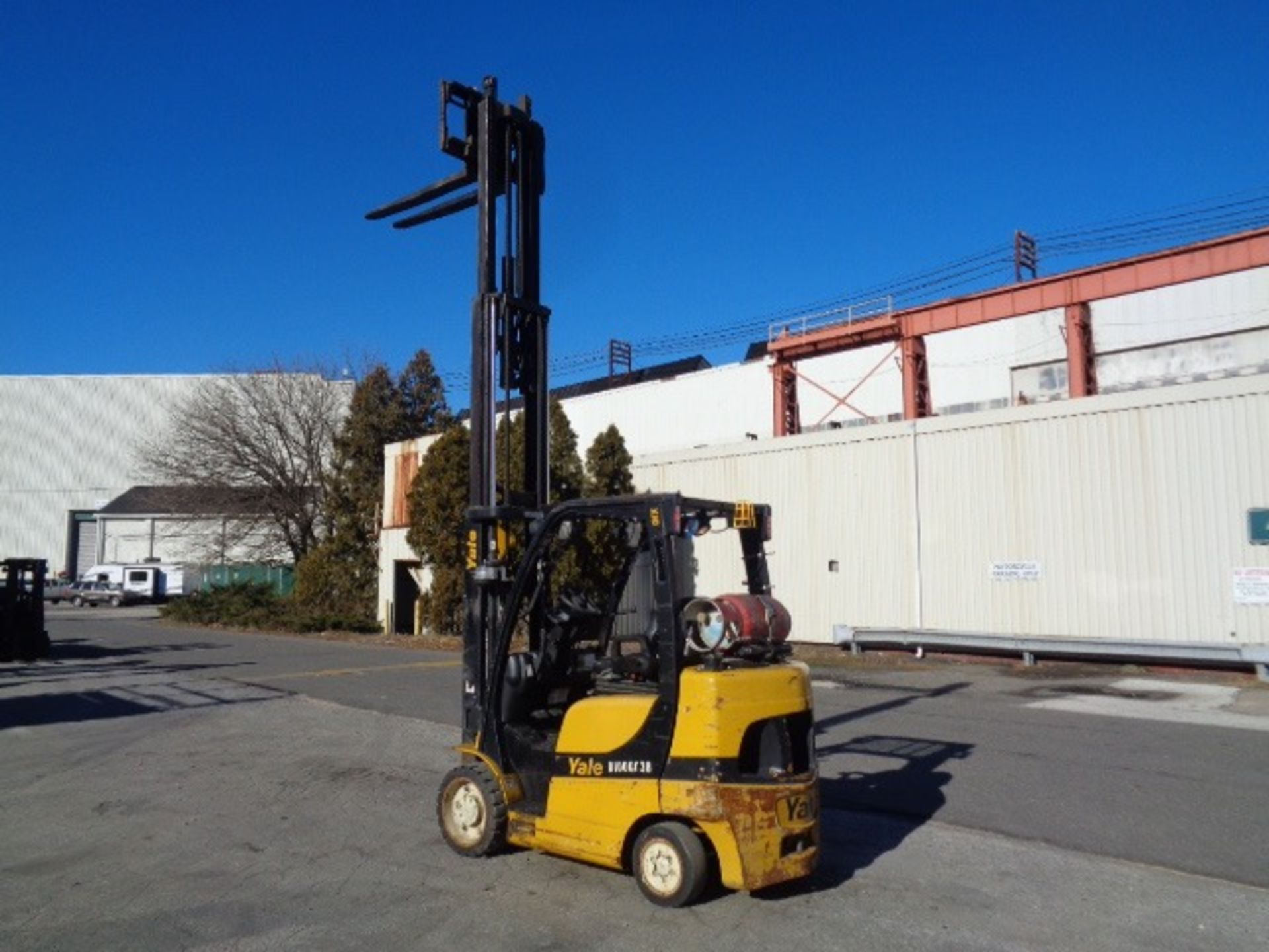 2014 Yale GLC060VX 6,000 lb Forklift - Image 15 of 17