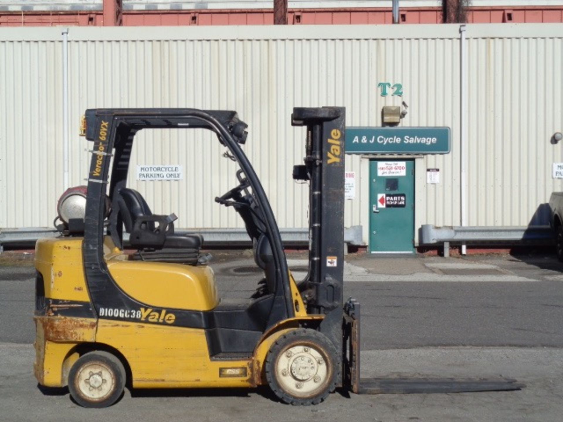 2014 Yale GLC060VX 6,000 lb Forklift