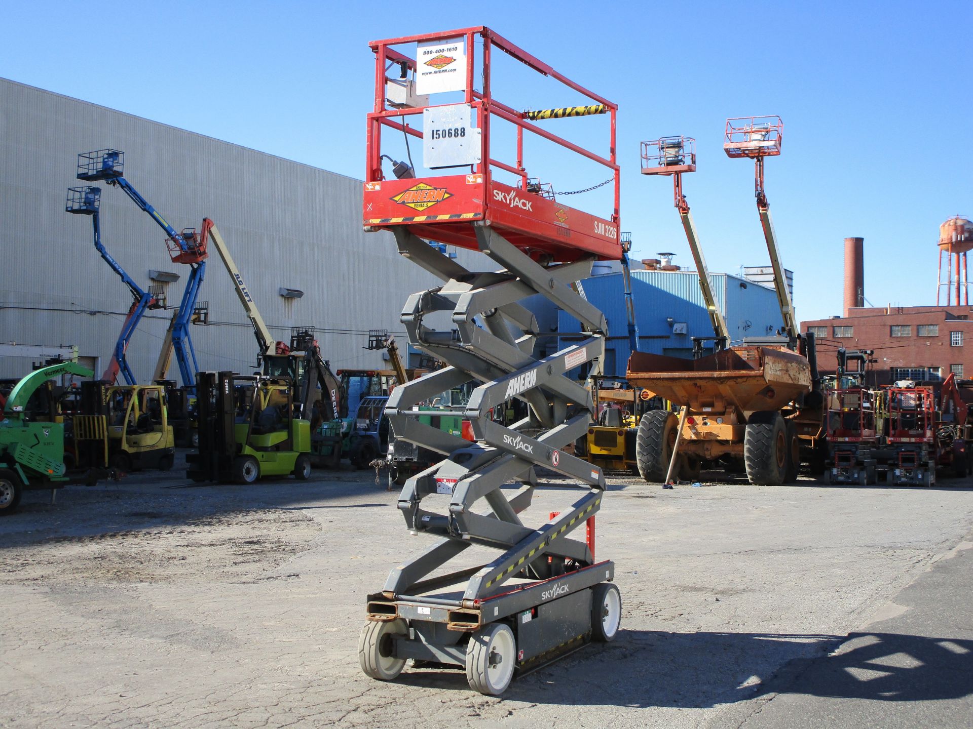 2015 SkyJack SJIII3226 26' Scissor Lift - Image 10 of 20