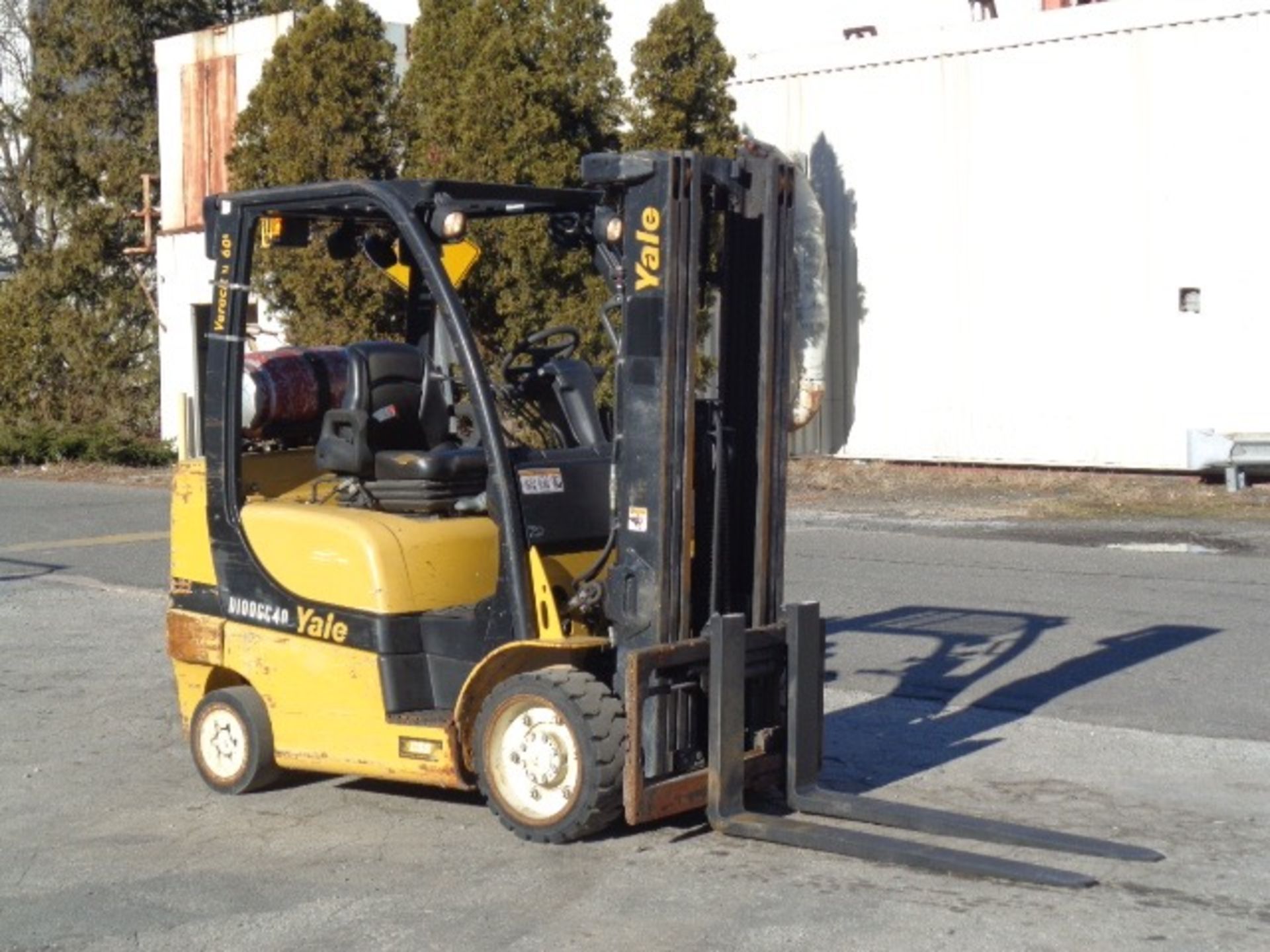 2014 Yale GLC060VX 6,000 lb Forklift - Image 5 of 17