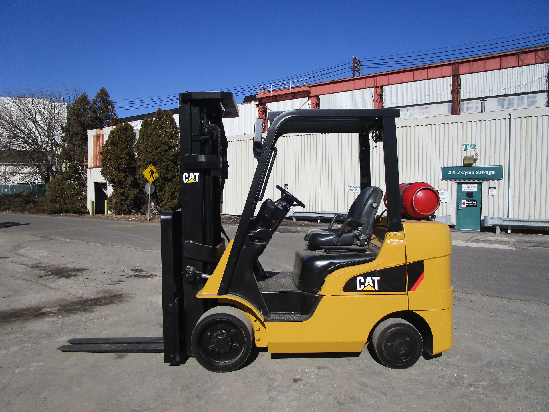 2015 Caterpillar 2C6000 6,000lb Forklift