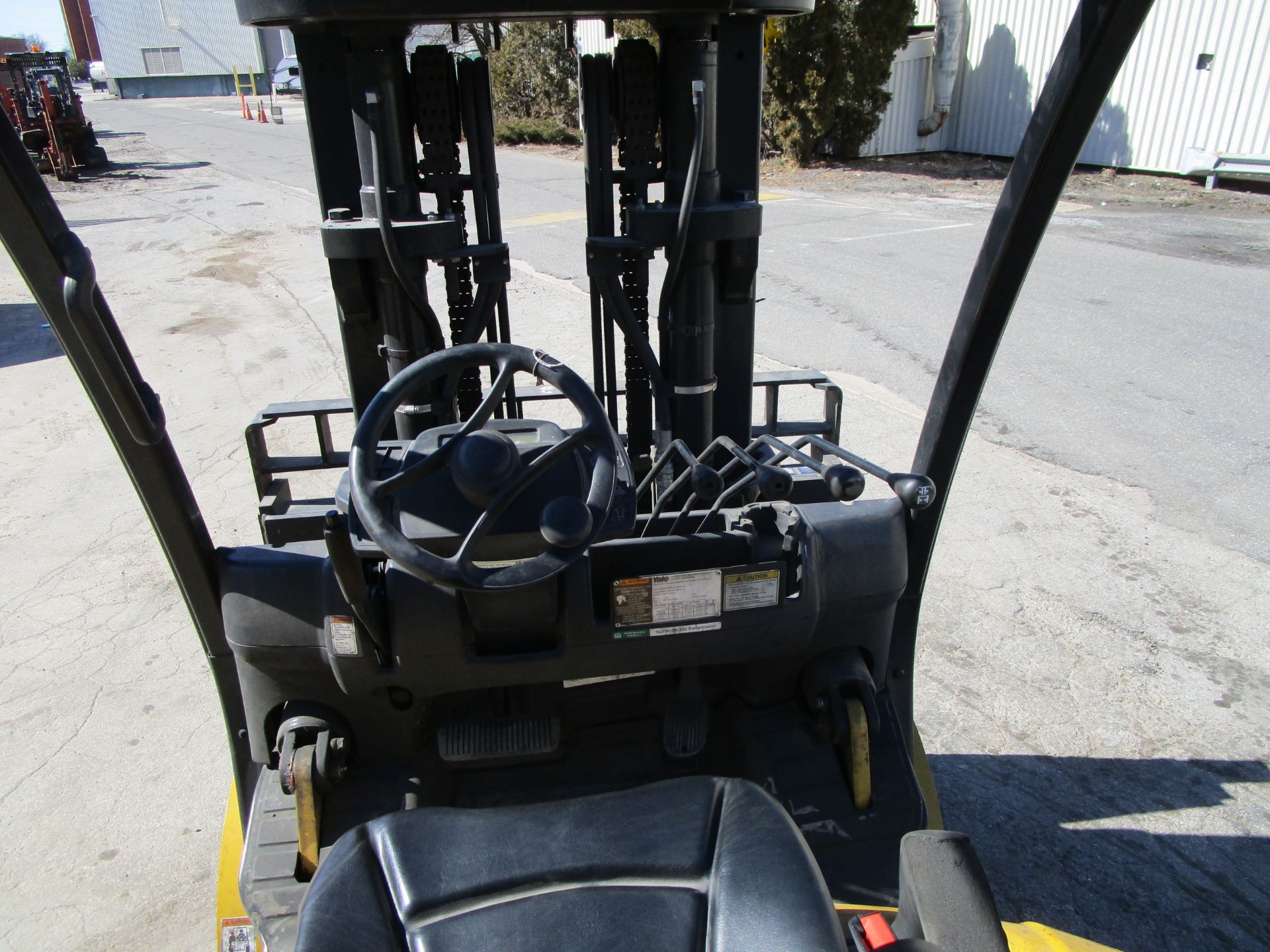 2015 Yale GLC155VX 14,000lb Forklift - Image 21 of 22