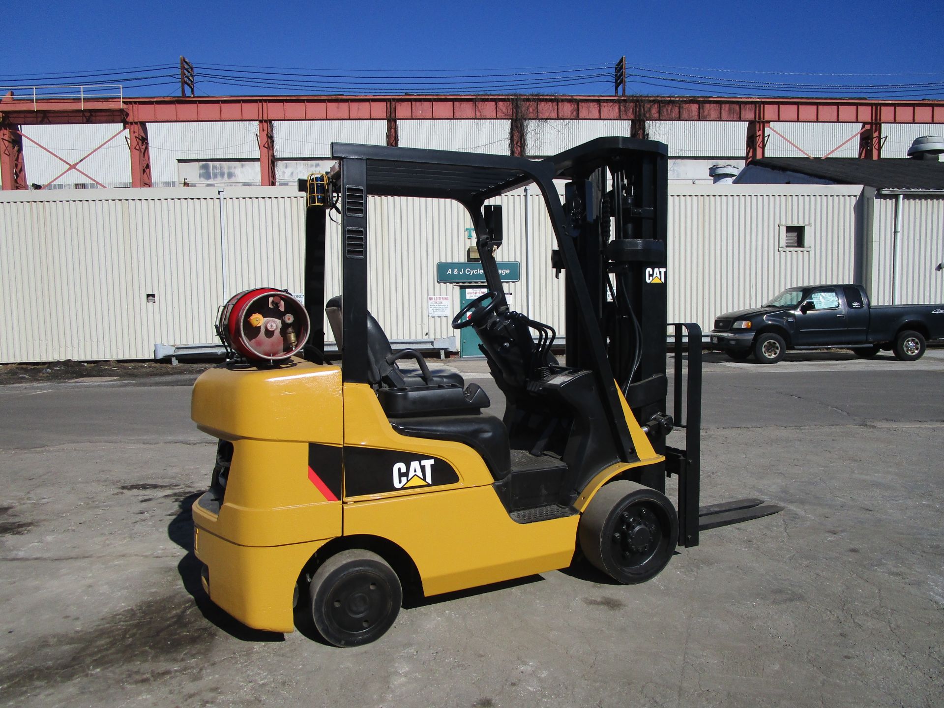 2015 Caterpillar 2C6000 6,000lb Forklift - Image 8 of 17