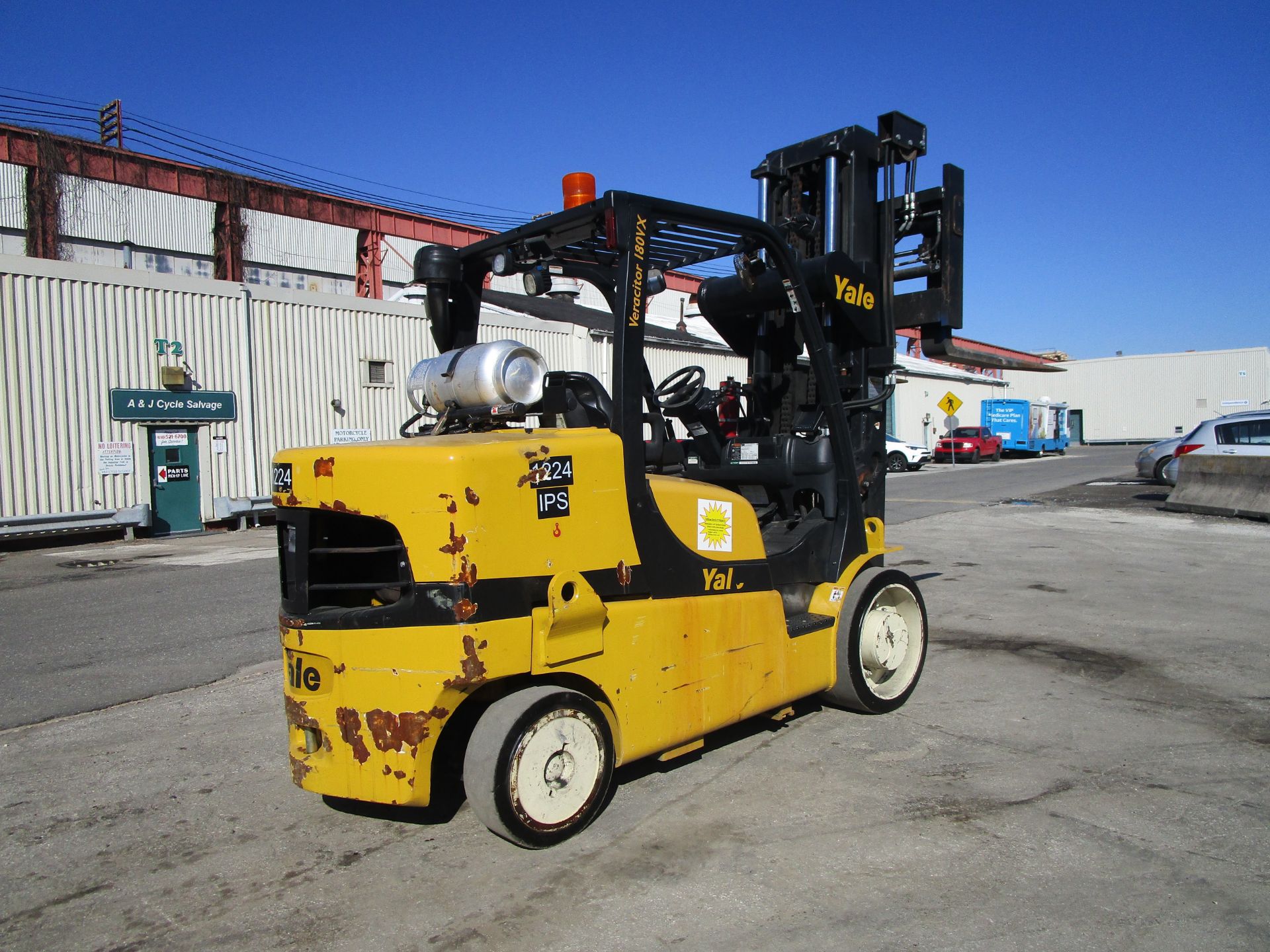 2014 Yale GLC155VX 18,000lb Forklift - Image 12 of 17