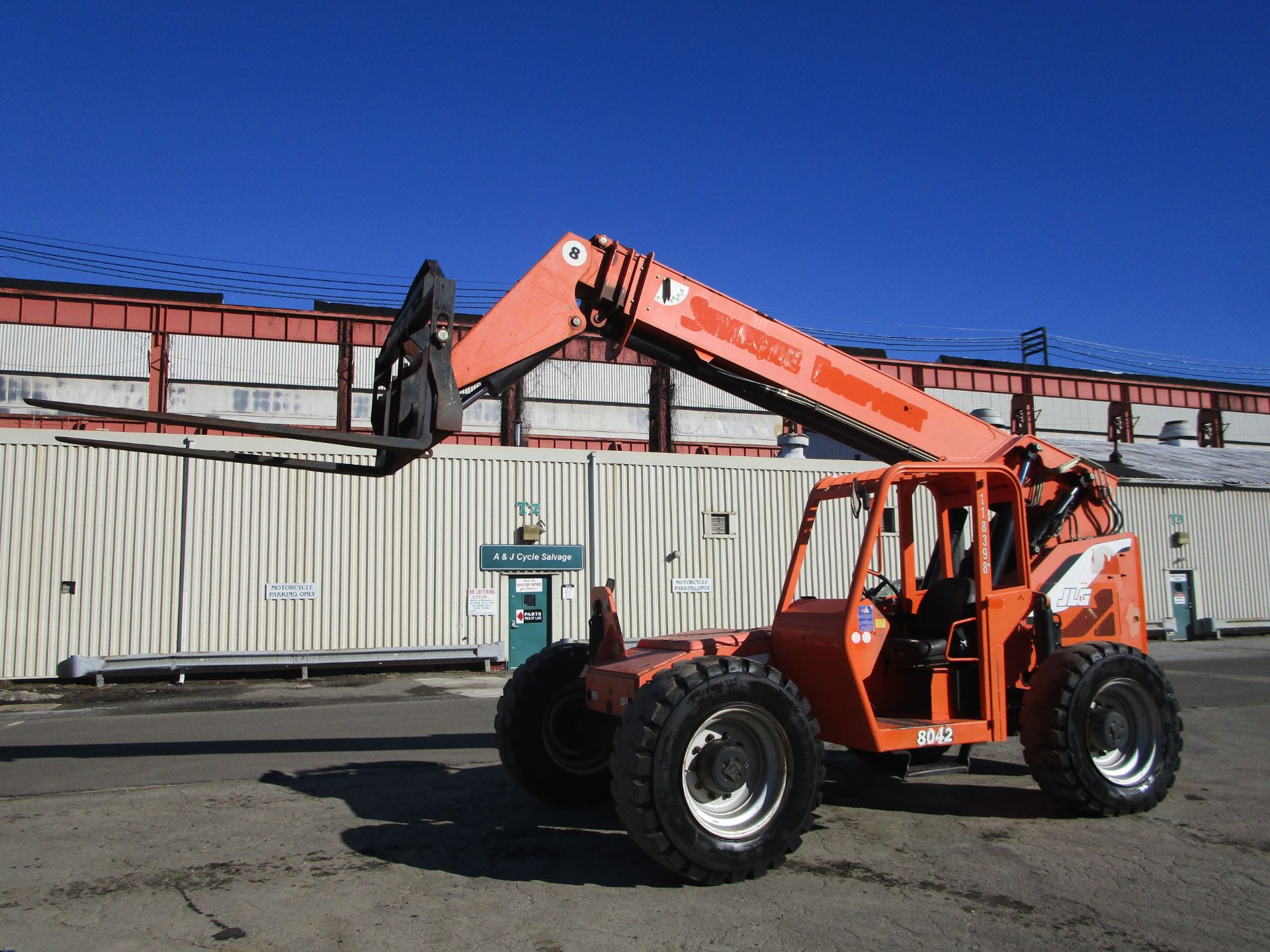 2013 Skytrak 8042 8,000 lb Forklift - Image 8 of 16