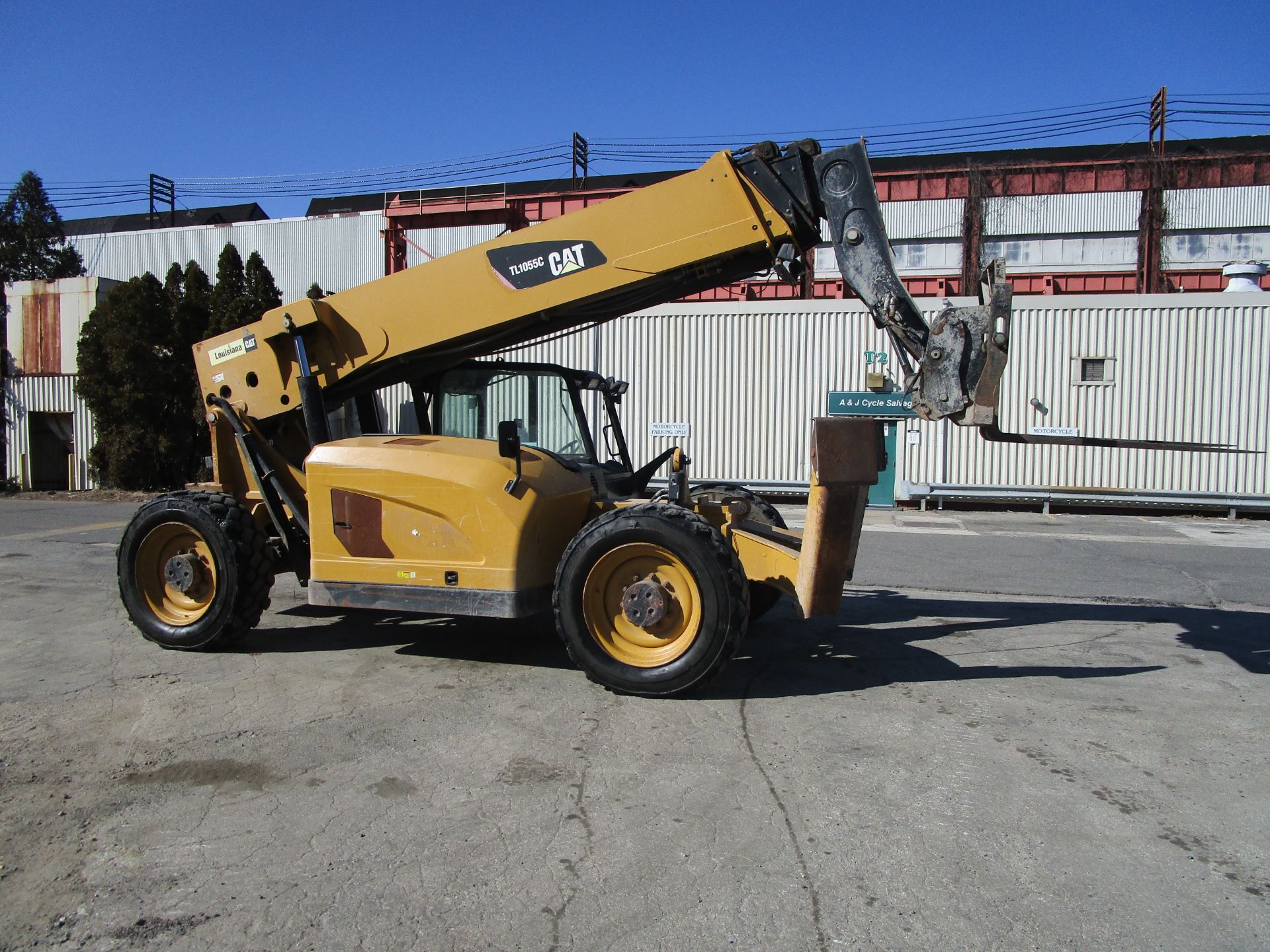 2014 Caterpillar TL1055C 10,000lb Telescopic Forklift - Image 2 of 21