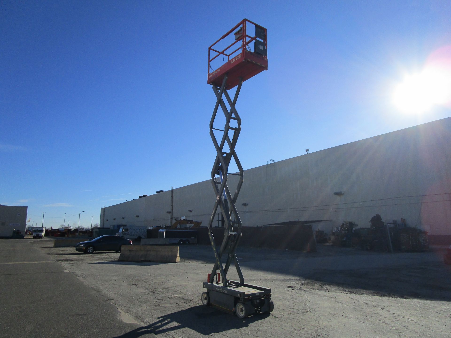 2014 Skyjack SJIII3219 Scissor Lift - Image 14 of 20