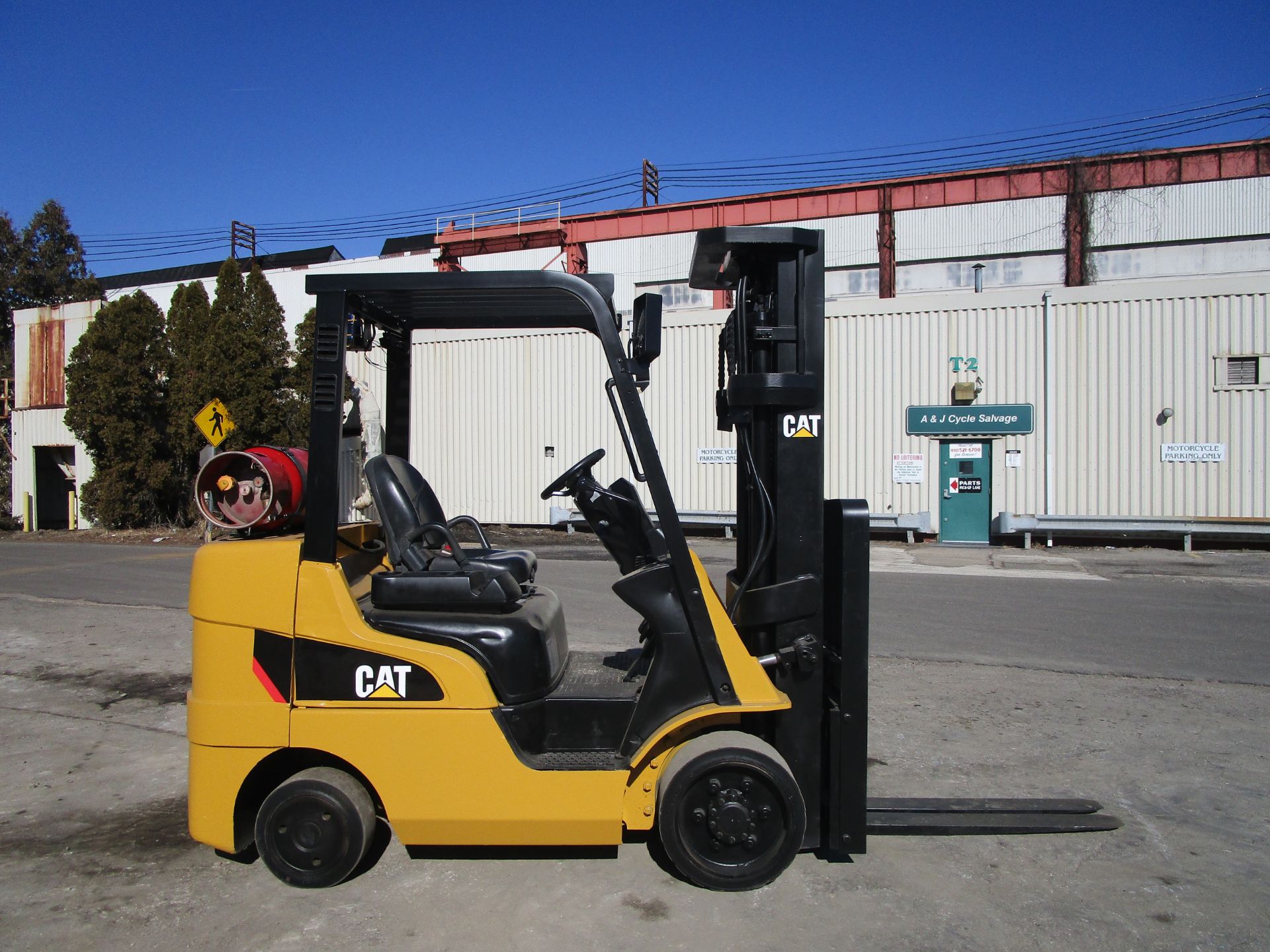 2015 Caterpillar 2C6000 6,000lb Forklift - Image 6 of 17