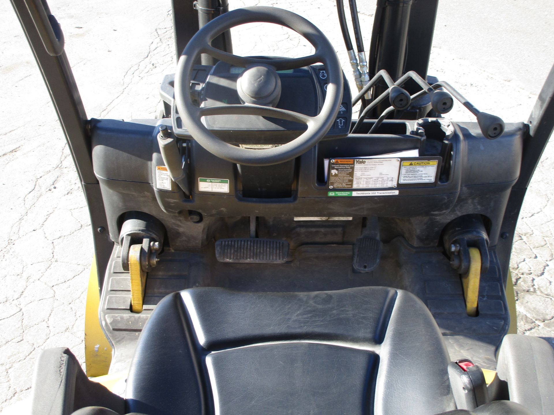 2015 Yale GLC155VX 15,000lb Forklift - Image 15 of 16