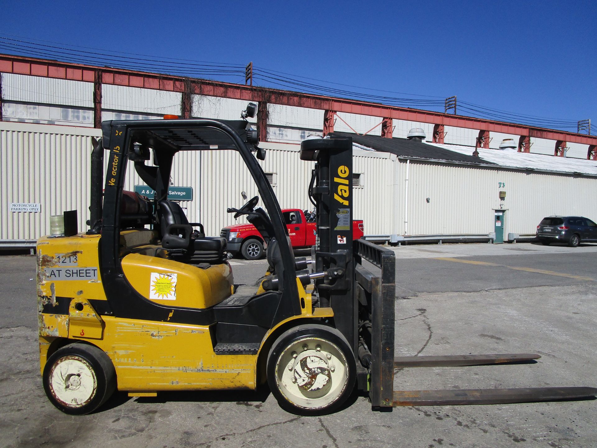 2015 Yale GLC155VX 14,000lb Forklift - Image 2 of 22