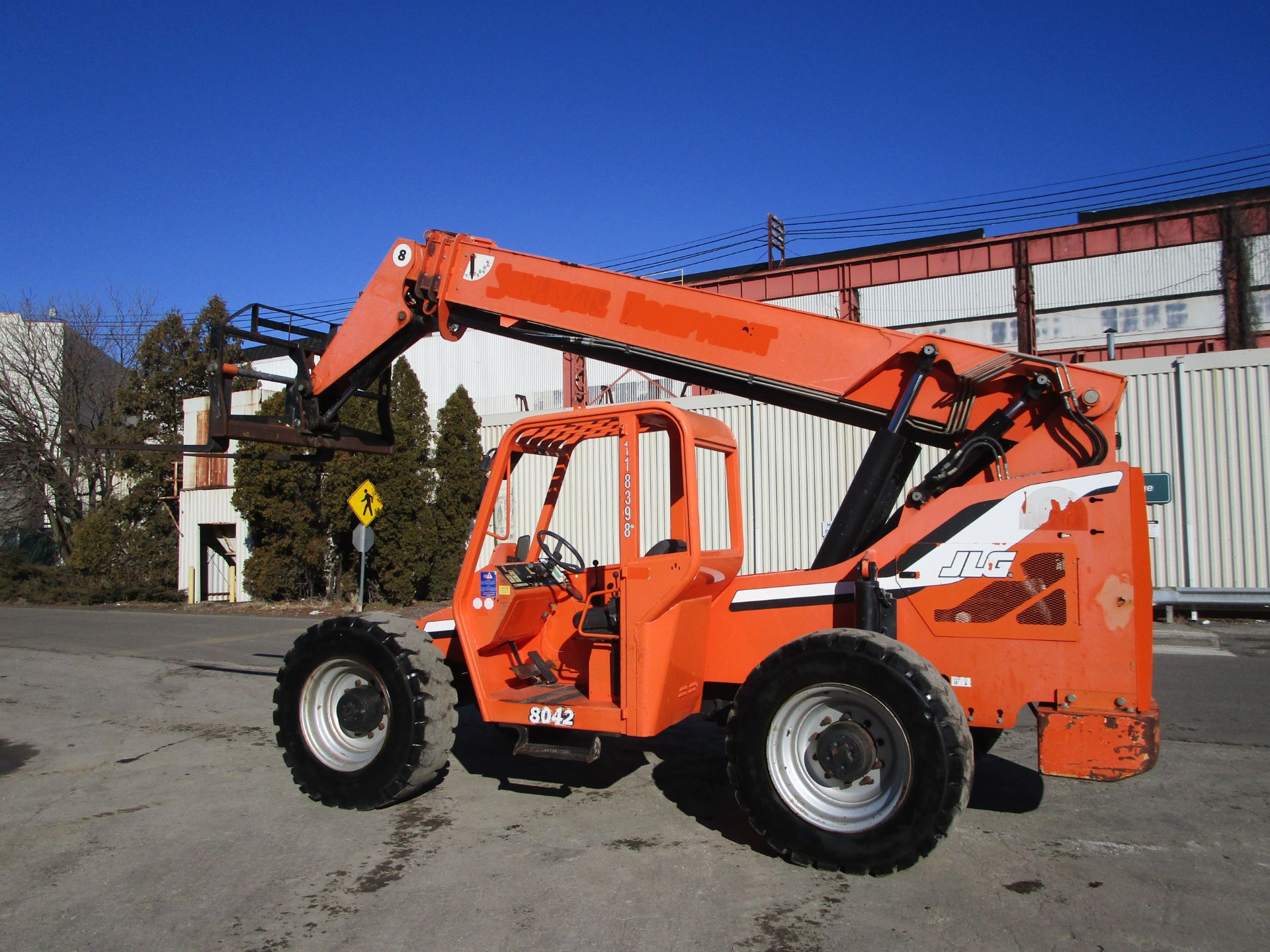 2013 Skytrak 8042 8,000 lb Forklift - Image 9 of 16