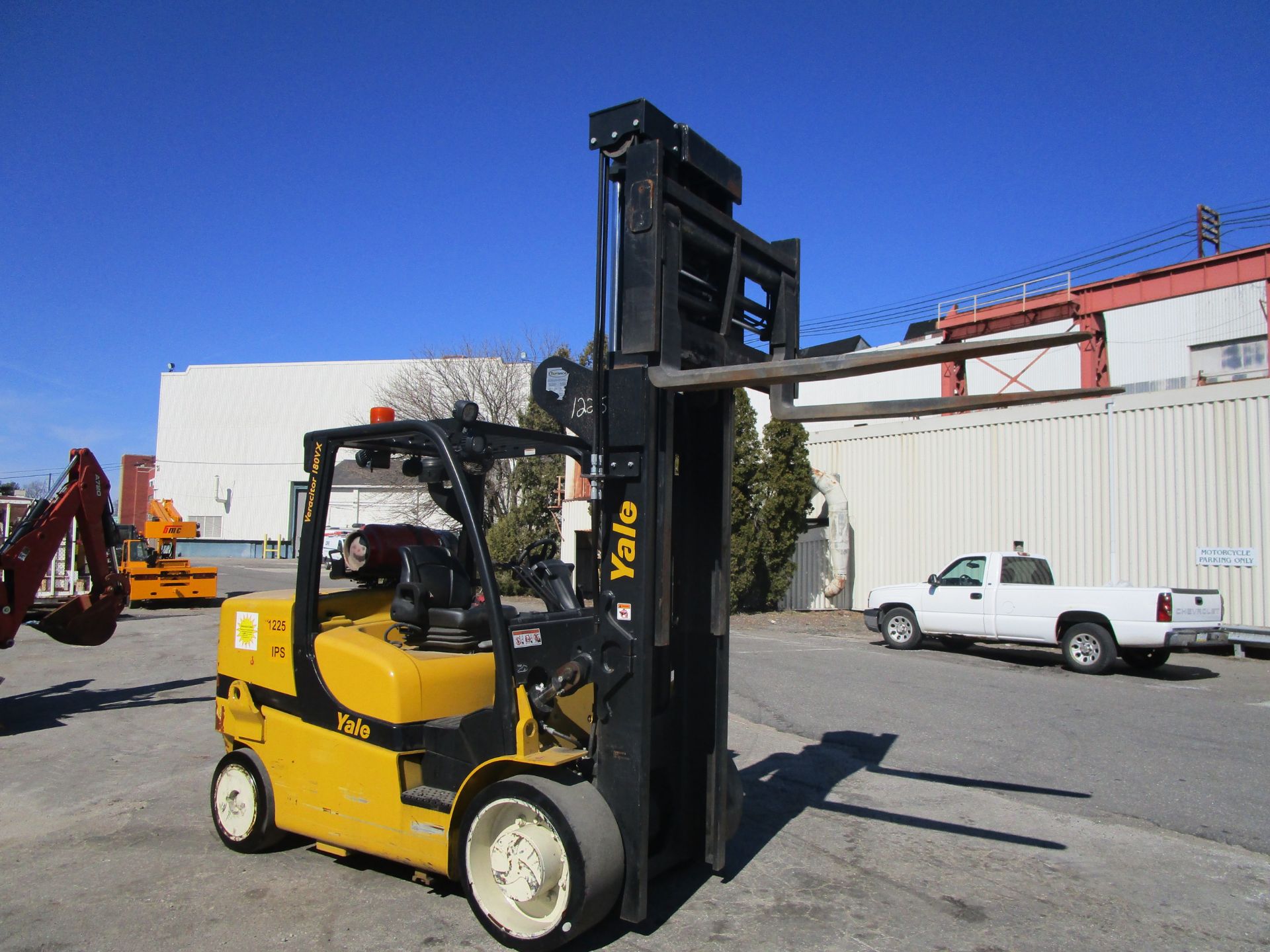 2014 Yale GLC155VX 18,000lb Forklift - Image 15 of 26